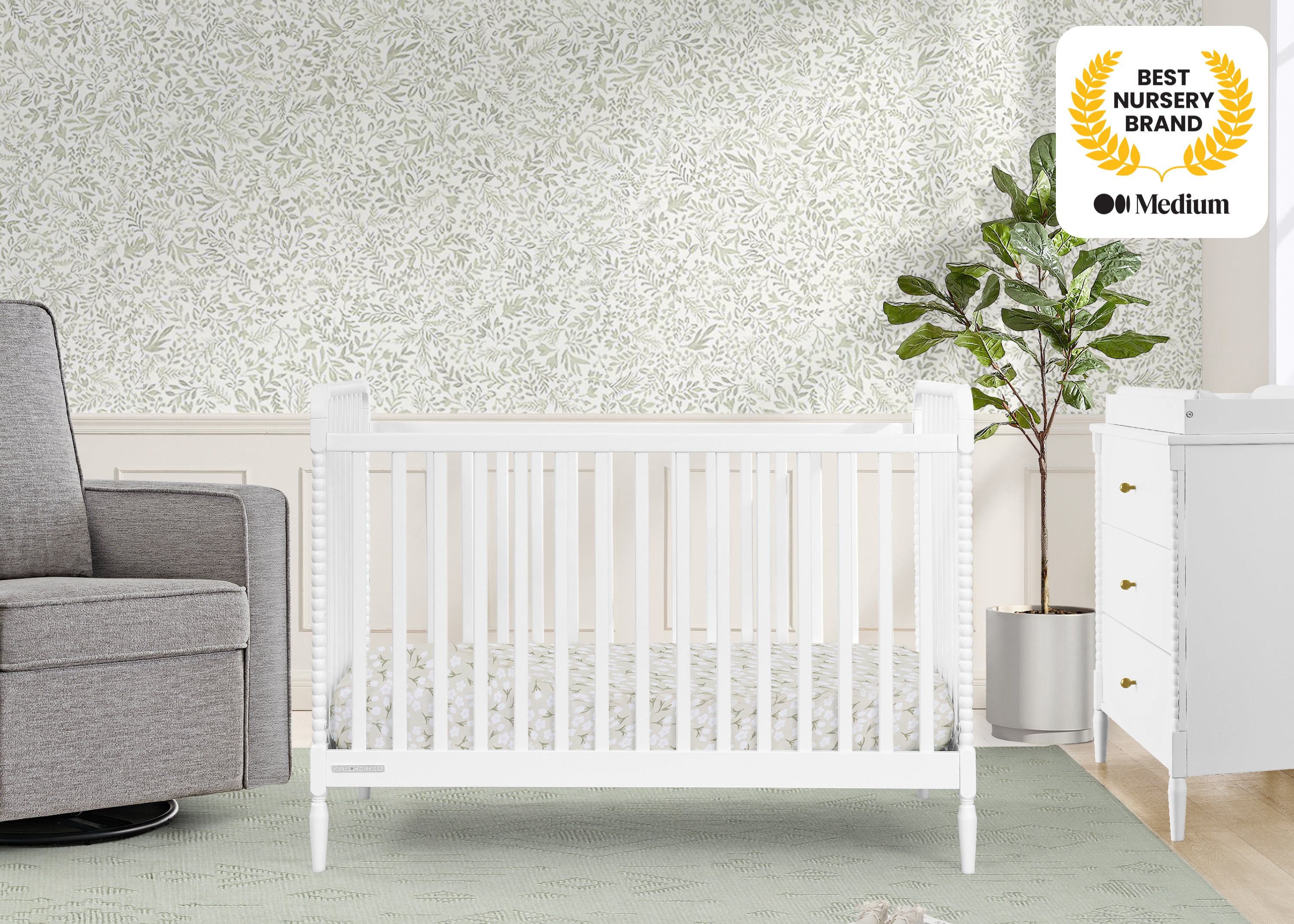 Lily 4-in-1 Convertible Baby Crib - White Nursery Furniture for Newborn to Toddler Bed | Perfect for Modern Nursery, Bedroom & Daycare