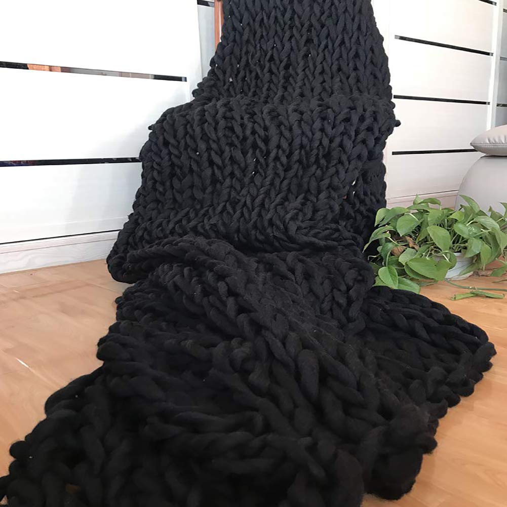 Chunky Knit Blanket - Oversized Warm Thick Hand Knitted Yarn Throw Blanket for Couch, Bed & Sofa - 200x200cm (79x79in) Black - Cozy Home Decor & Pet Mat | Perfect for Winter Snuggling, Living Room Accent & Pet Comfort