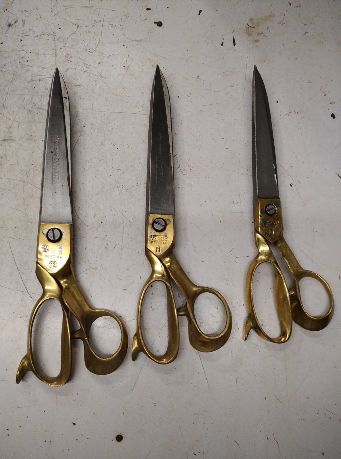 Premium Stainless Steel Sewing Scissors - Professional Crafting & Fabric Cutting Tool for Quilting, Dressmaking & DIY Projects