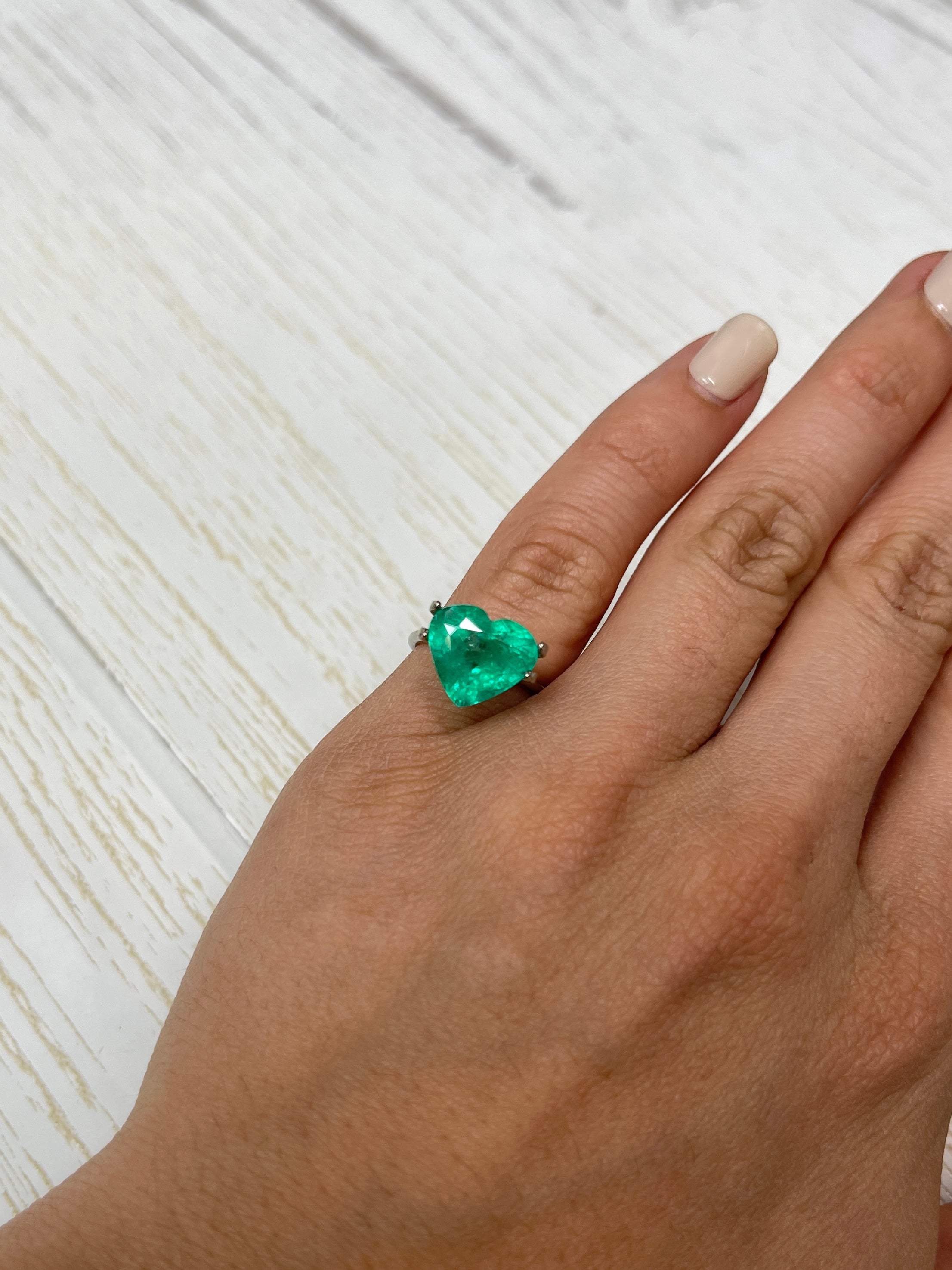 5.16 Carat 11x12mm Bright Green Natural Loose Colombian Emerald Heart Cut Gemstone for Jewelry Making, Engagement Rings & Luxury Gifts