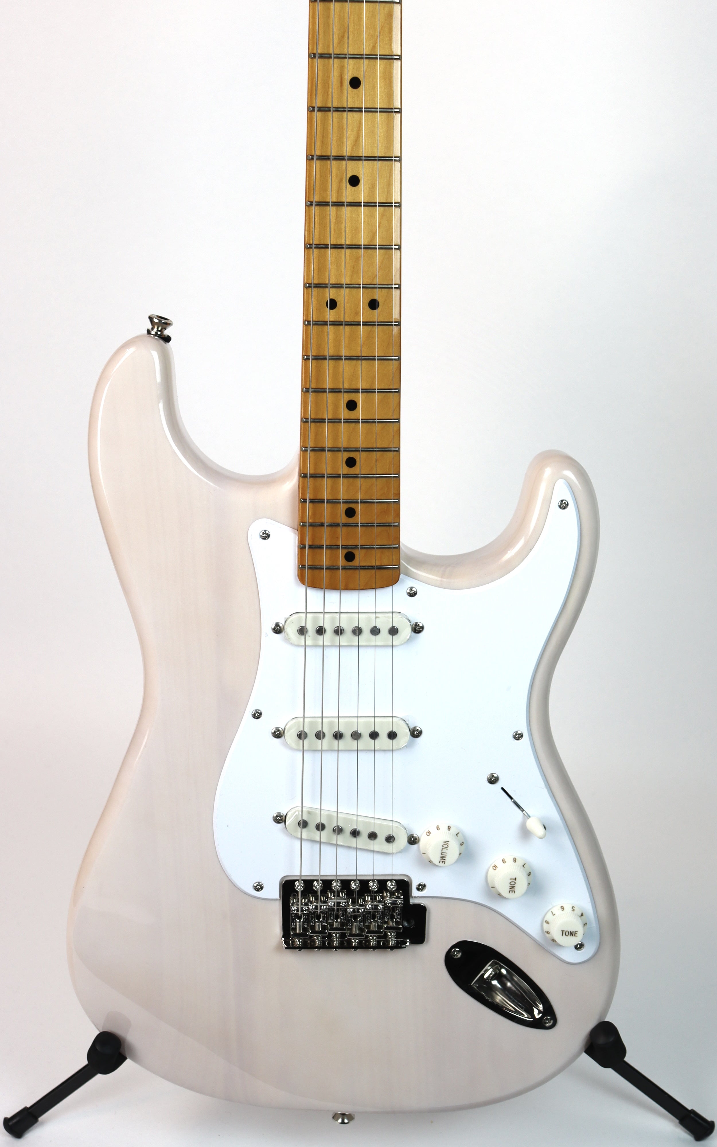 Squier Classic Vibe '50s Stratocaster Electric Guitar in White Blonde with Fender Classic Series Hardshell Tweed Case - Perfect for Beginners, Home Studio Recording & Live Performances