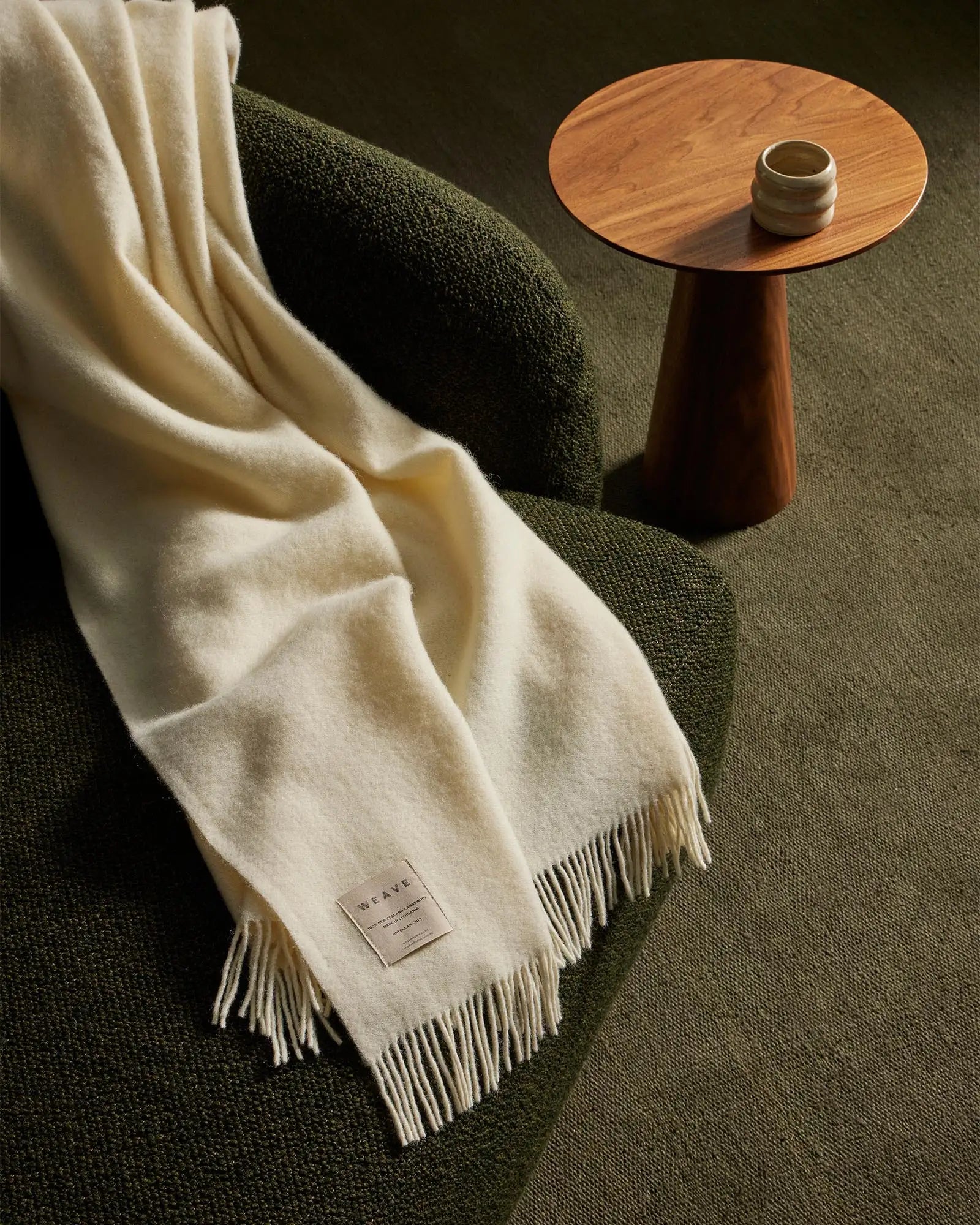 Nevis Throw Snow - Soft & Cozy Winter Blanket for Home, Office & Travel - Perfect for Couch, Bed & Outdoor Use - Warm & Stylish Plush Fleece Throw