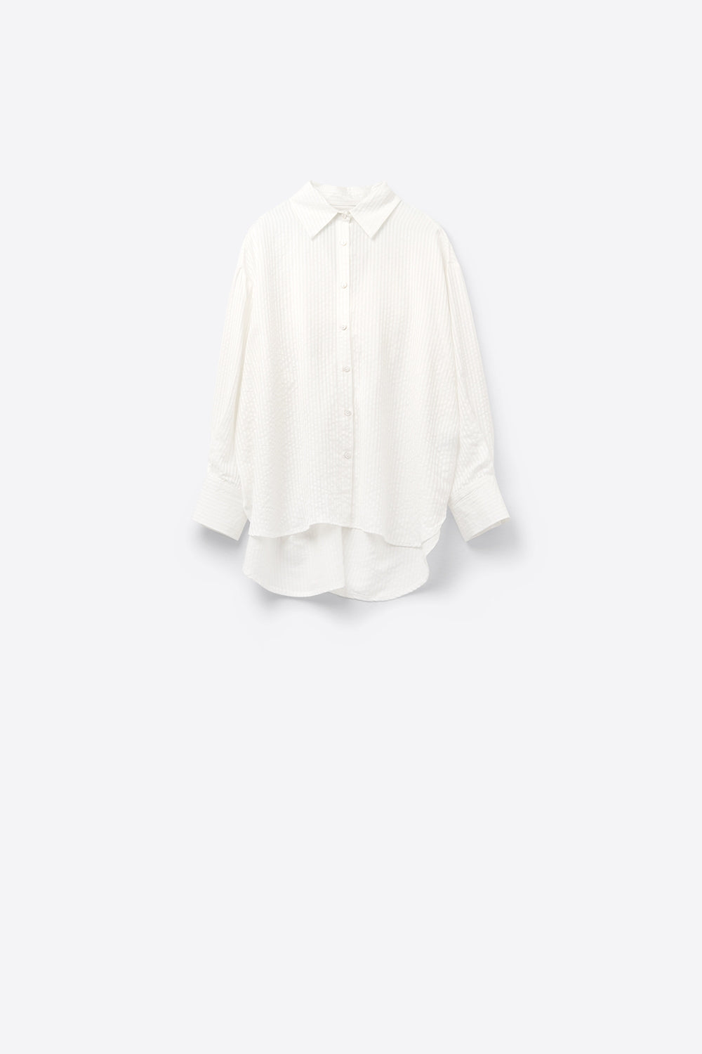 Oversized White Shirt with Back Bow Tie - Elegant Loose Fit Blouse for Women, Perfect for Casual Outings, Office Wear, and Date Nights