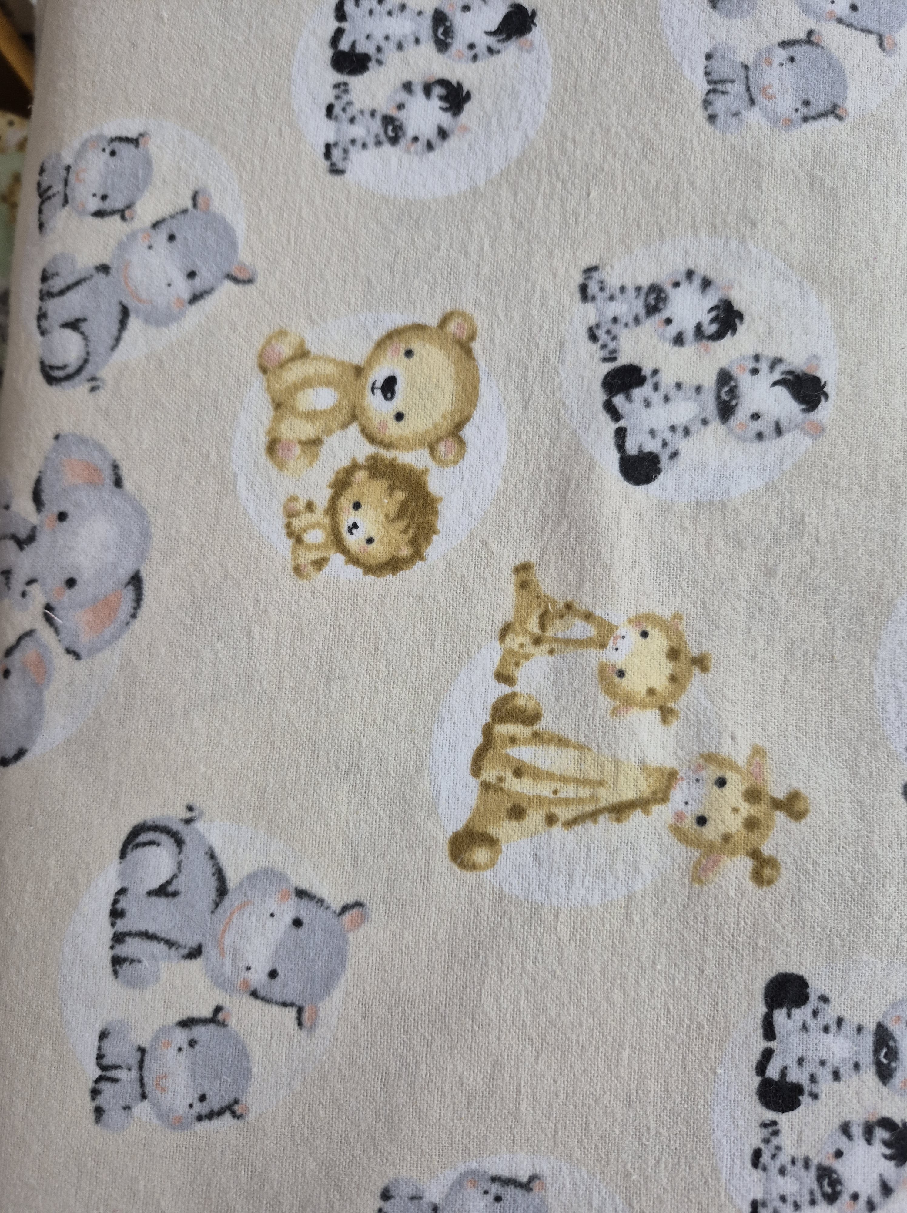 Soft Sheep Wool Baby Play Mat - Organic & Hypoallergenic for Newborns & Toddlers - Perfect for Nursery, Playtime & Floor Activities