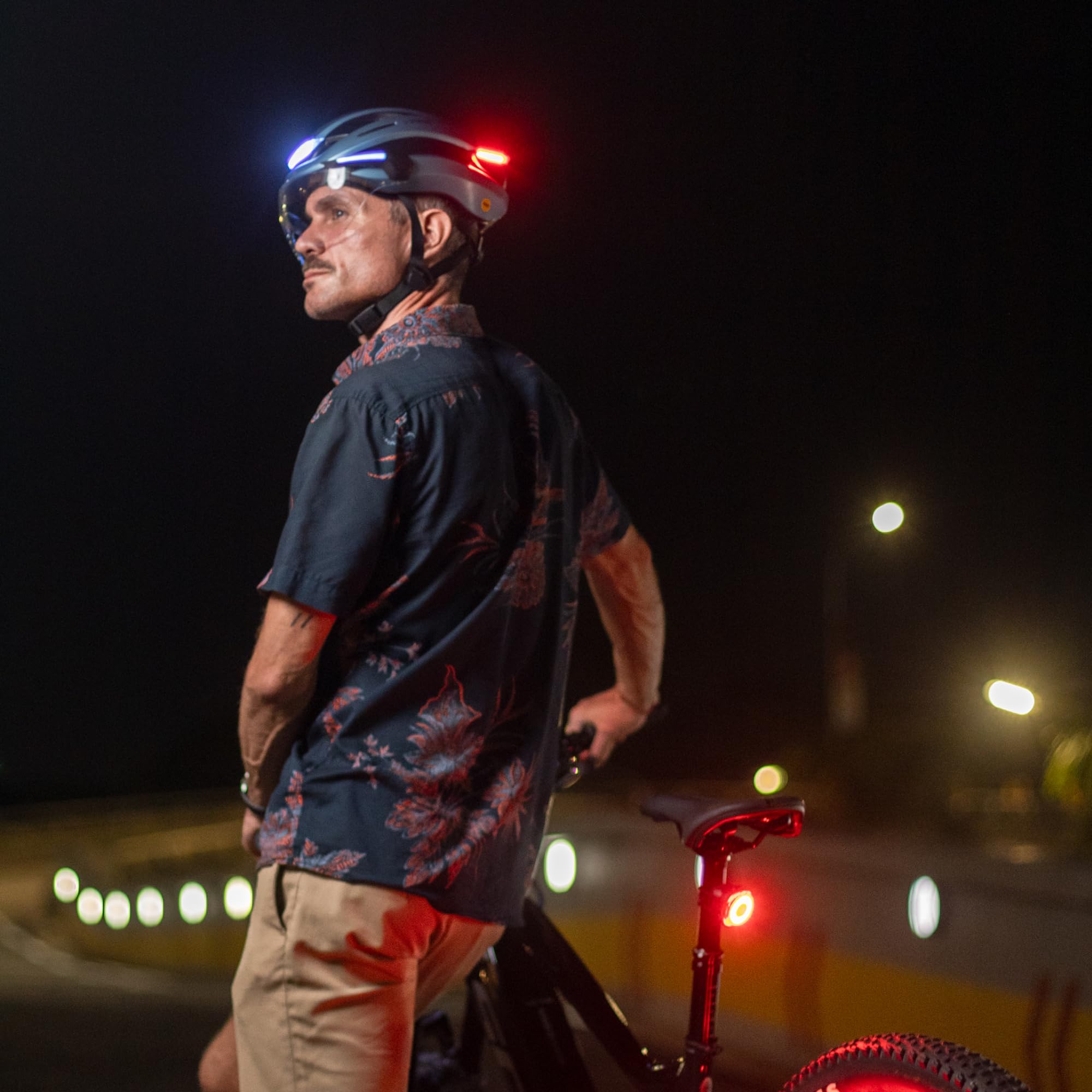 Lumos Ultra Smart E-Bike Helmet with LED Lights - NTA 8776 Certified Safety Helmet for Adults with Retractable Face Shield & App Control - Perfect for E-Bikes, Scooters, Cycling & Commuting - Ideal for Urban Riders & Outdoor Enthusiasts