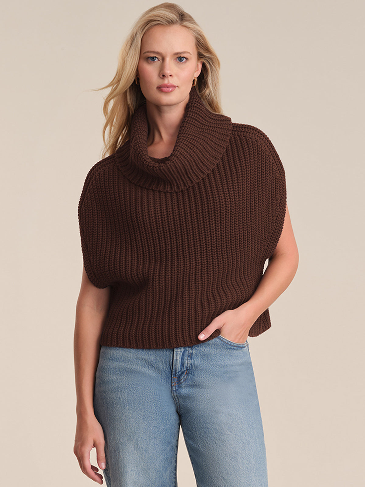 Women's Sleeveless Turtleneck Sweater - Slim Fit Knit Pullover Top for Fall & Winter - Perfect for Office Wear, Layering, and Casual Outfits