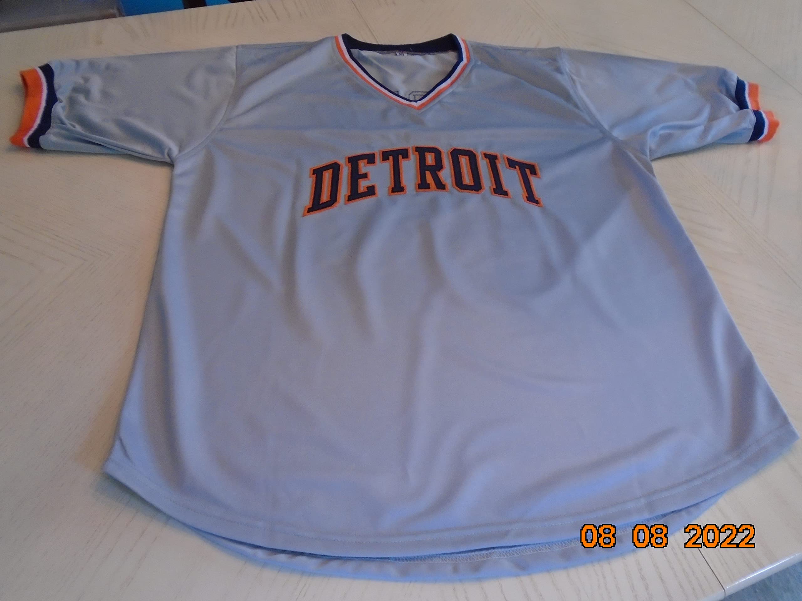 Authentic WILLIE HORTON Signed Detroit Tigers Jersey - JSA Certified Collectible for Baseball Fans & Sports Memorabilia Enthusiasts
