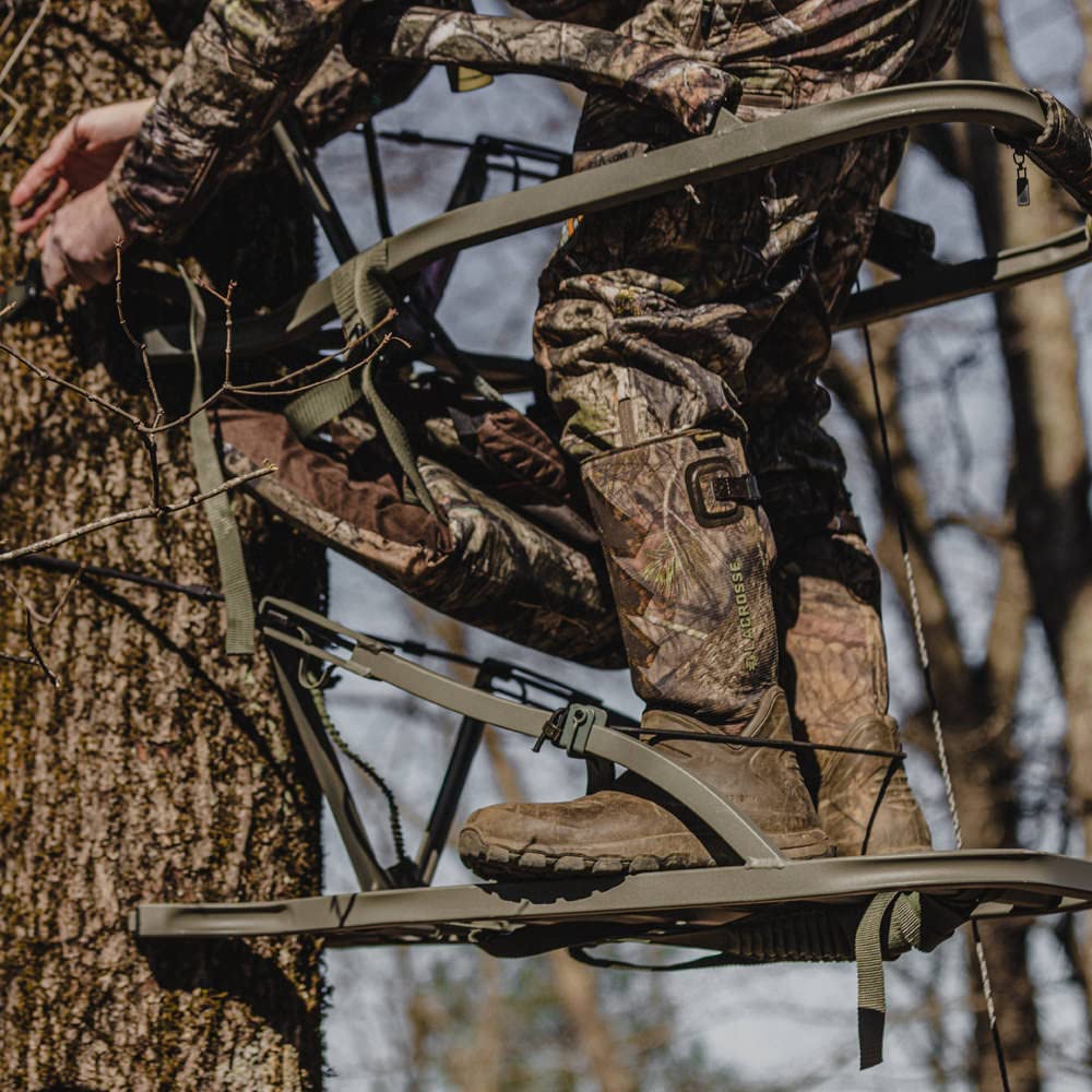 Summit Treestands Viper SD Climbing Treestand - Lightweight Hunting Tree Stand with Comfortable Seat & Secure Cable System | Camouflage Design for Deer Hunting & Outdoor Adventures