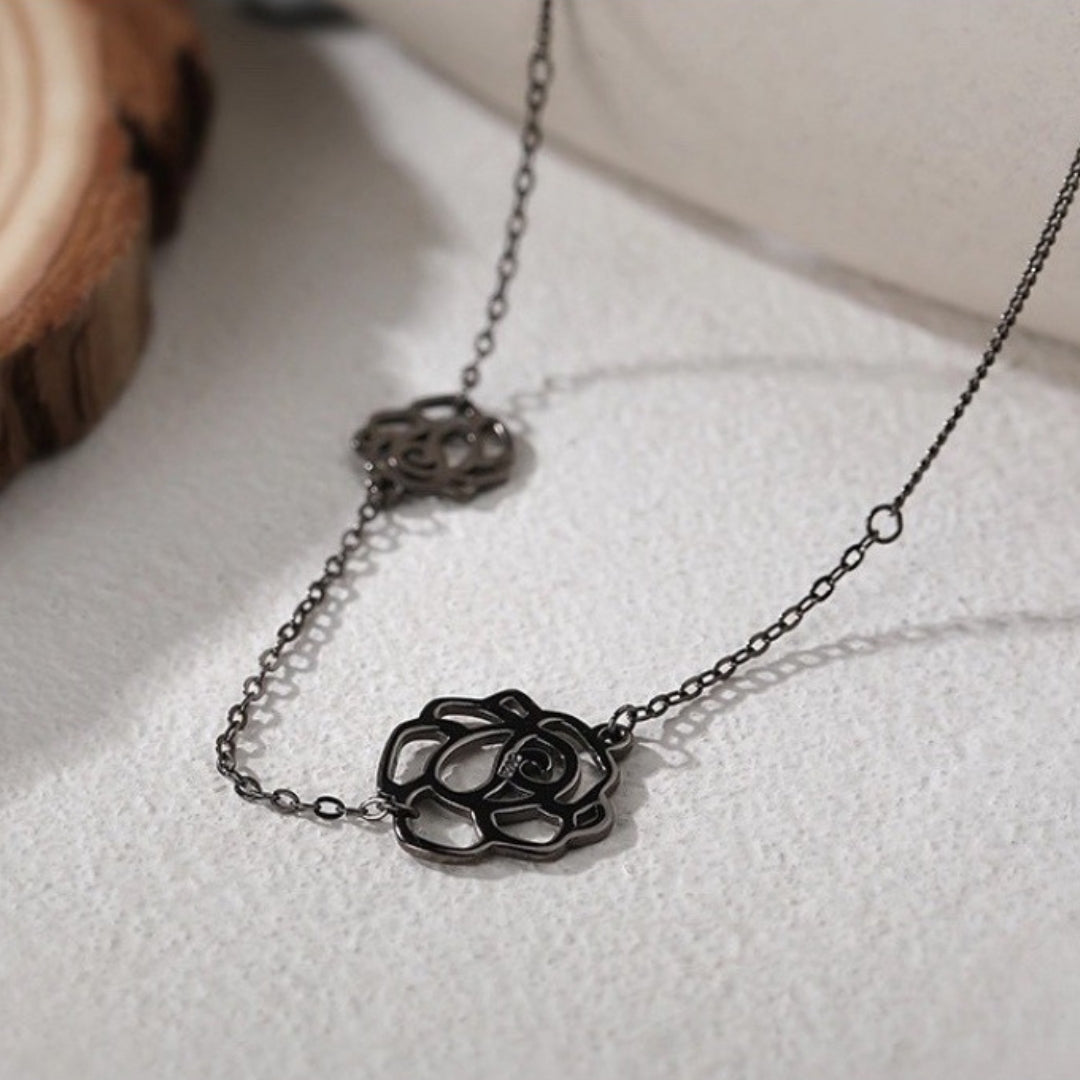 Gothic Black Camellia Rose Choker Necklace for Women - Elegant Victorian Style Gothic Jewelry for Halloween, Cosplay, and Evening Parties | P541