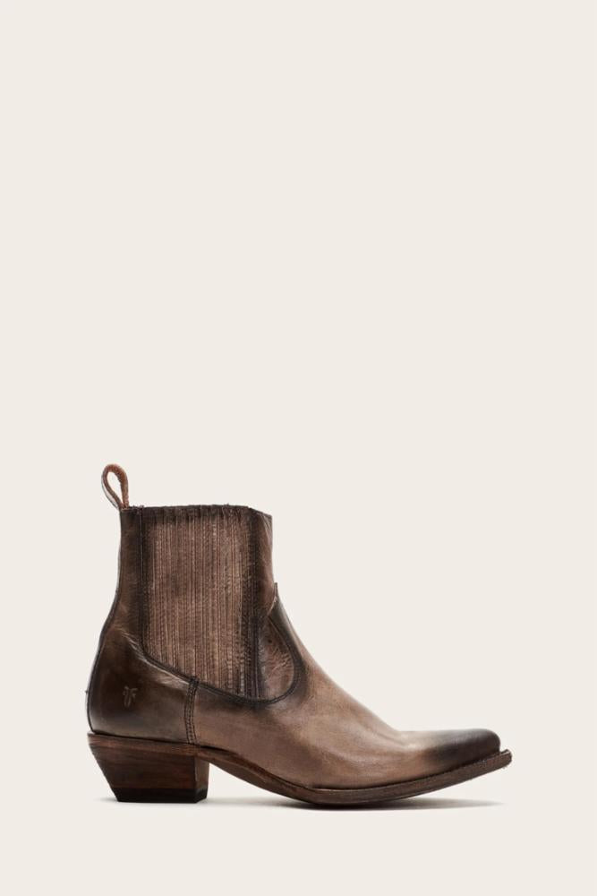 Frye Women's 70573 Leather Boots in Brown - Comfortable & Stylish Ankle Boots for Everyday Wear, Work & Casual Outfits