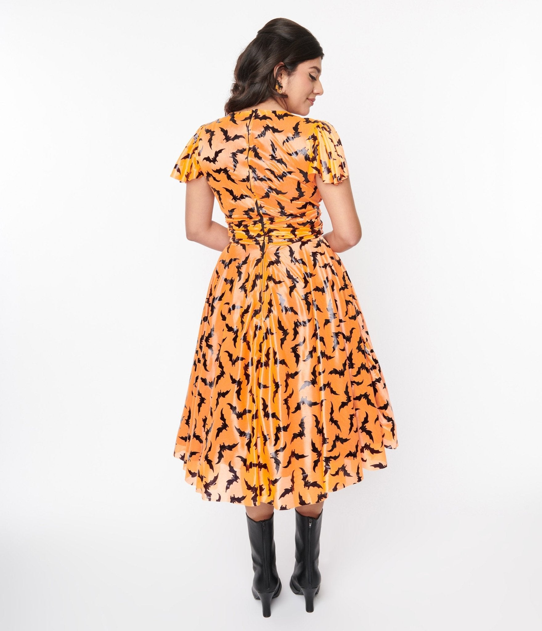 Orange & Black Bat Print Swing Dress for Women - Vintage Halloween Party Outfit, Casual Fall Fashion, Gothic Aesthetic Dress for Costume Events & Everyday Wear