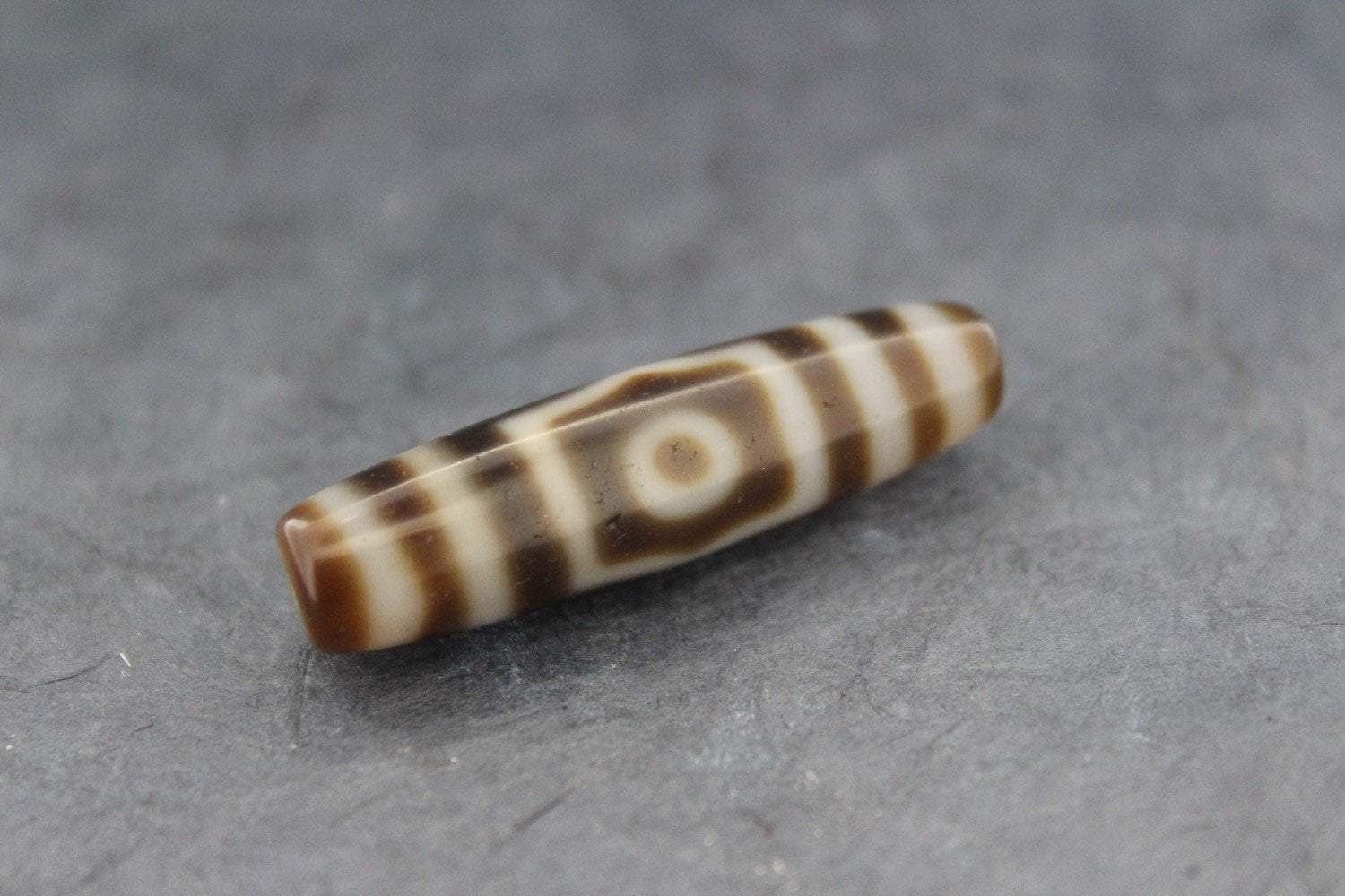 Authentic Tibetan Dzi Bead with 3 Eyes - Spiritual Protection & Good Luck Charm for Meditation, Jewelry Making, and Energy Healing