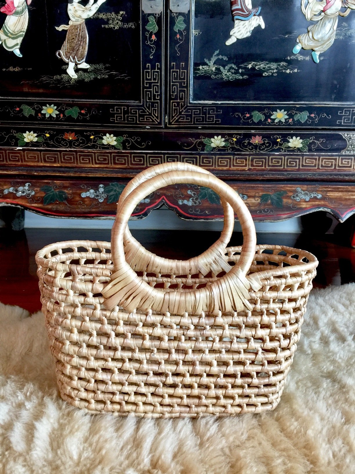 Mini Straw Bag - Small Woven Straw Tote for Beach, Market & Picnic | Eco-Friendly Handmade Basket Purse for Women | Perfect for Summer Outings, Shopping & Travel Accessories