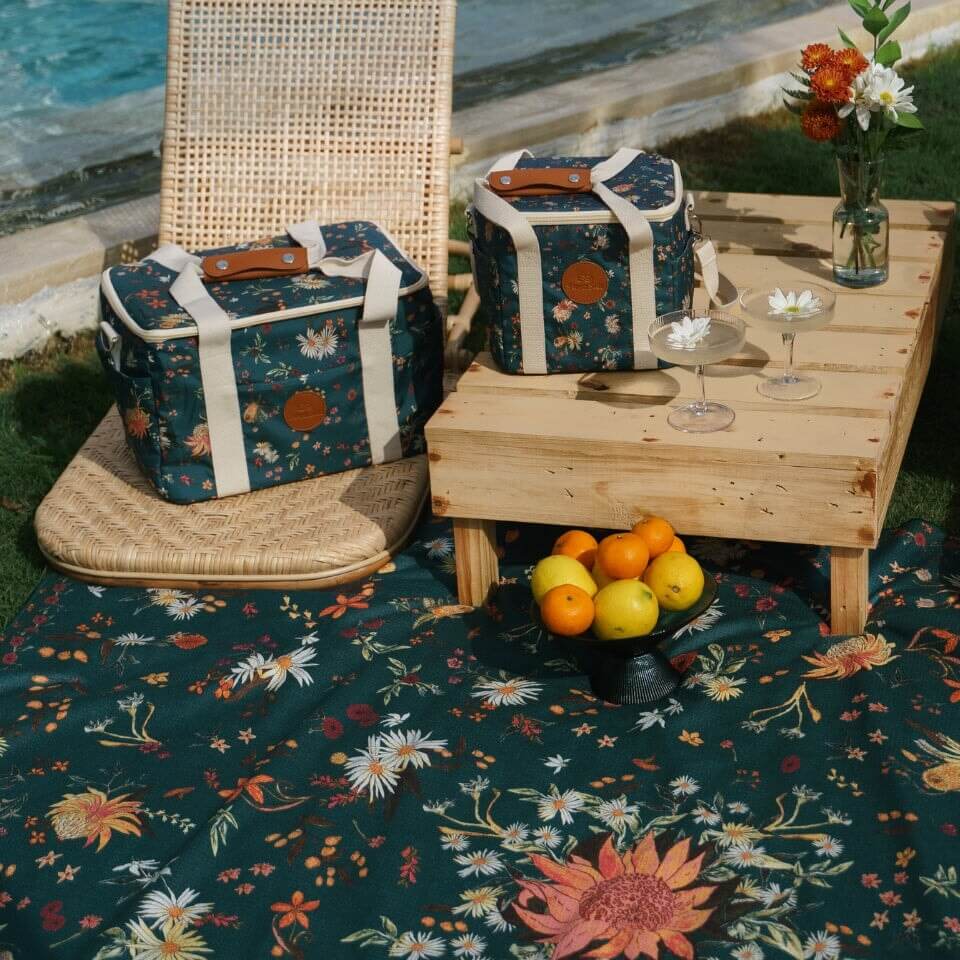 Premium Insulated Cooler Bag for Picnics, Beach & Camping - Native Botanical Design, Leakproof & Reusable - Perfect for Outdoor Adventures, Travel & Groceries