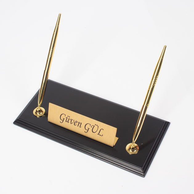MOOG Premium Engraved Wooden Name Plate - Personalized Office Desk Name Sign for Professionals, Home Office Decor & Gift Idea