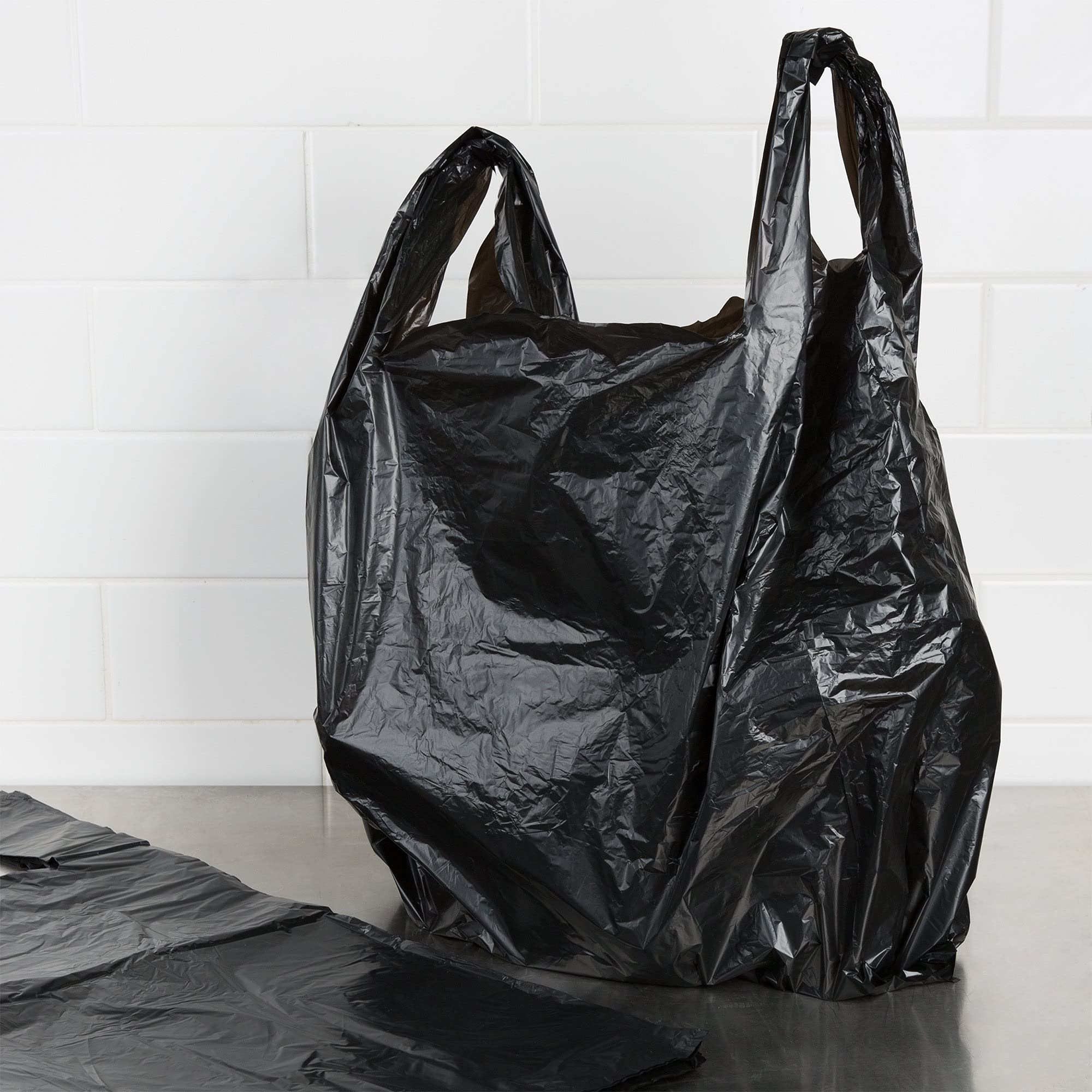 500 Pack Black Mini Jumbo T-Shirt Plastic Bags 16x8x26 - 18 Micron Thickness Polyethylene Shopping Bags with Handles for Retail Stores, Boutiques & Restaurants - Wholesale Bulk Packaging for Clothing, Gifts & Takeout Orders