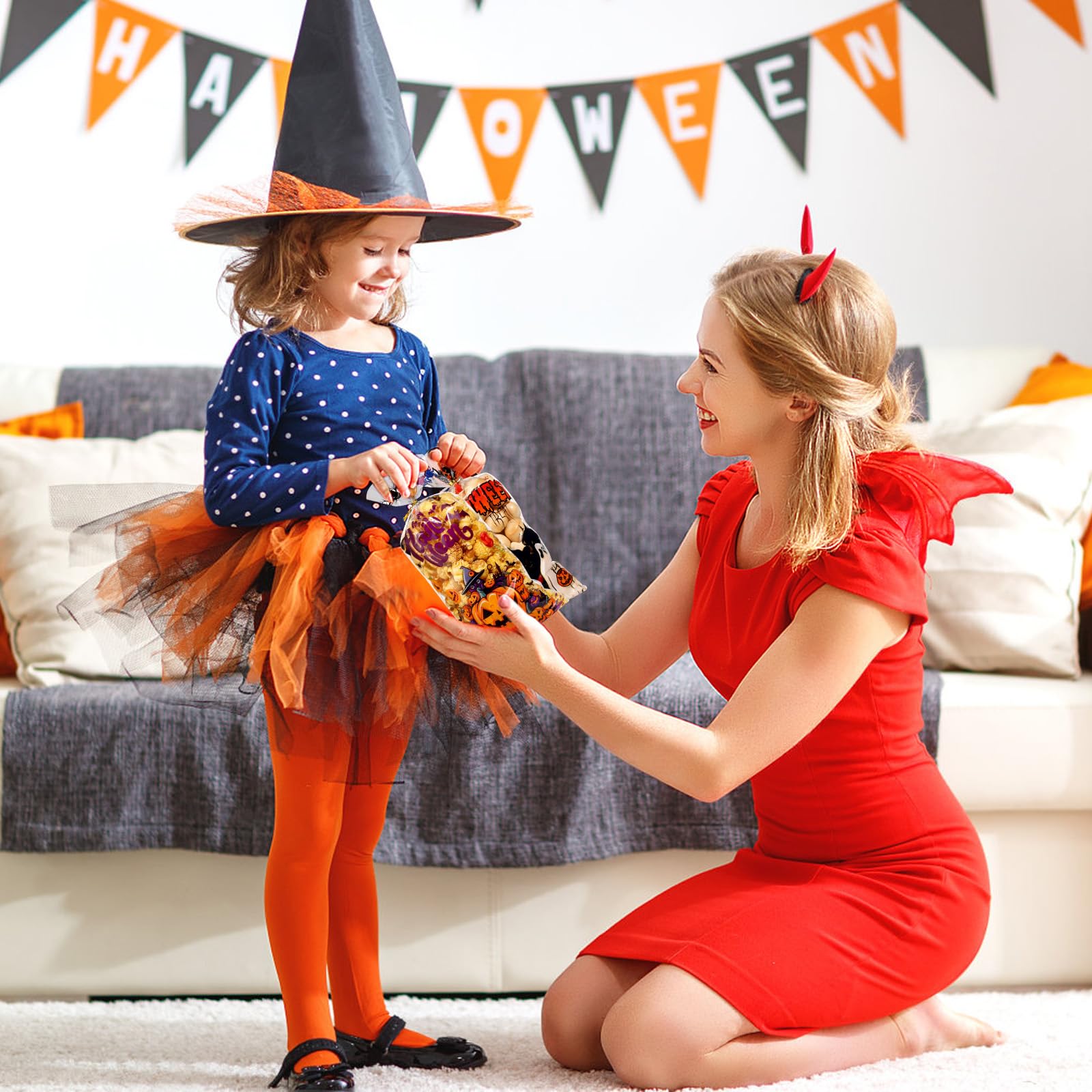 BBPOOL Halloween Treat Bags - 160pcs Clear Plastic Goodie Bags with Twist Ties for Candy, Cookies & Snacks | Trick or Treat Party Favors, Gift Wrapping & Halloween Party Supplies | Perfect for Classroom Treats, Neighborhood Trick-or-Treating & Halloween Events