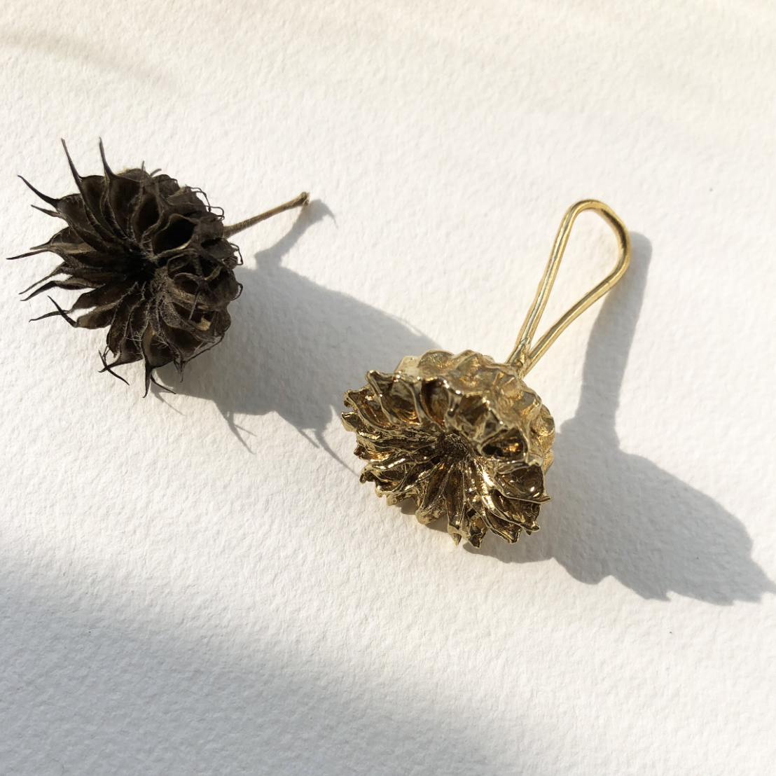 Elegant Brass Velvetleaf Pendant Necklace - Handcrafted Botanical Jewelry for Women - Perfect for Boho Chic Outfits & Special Occasions