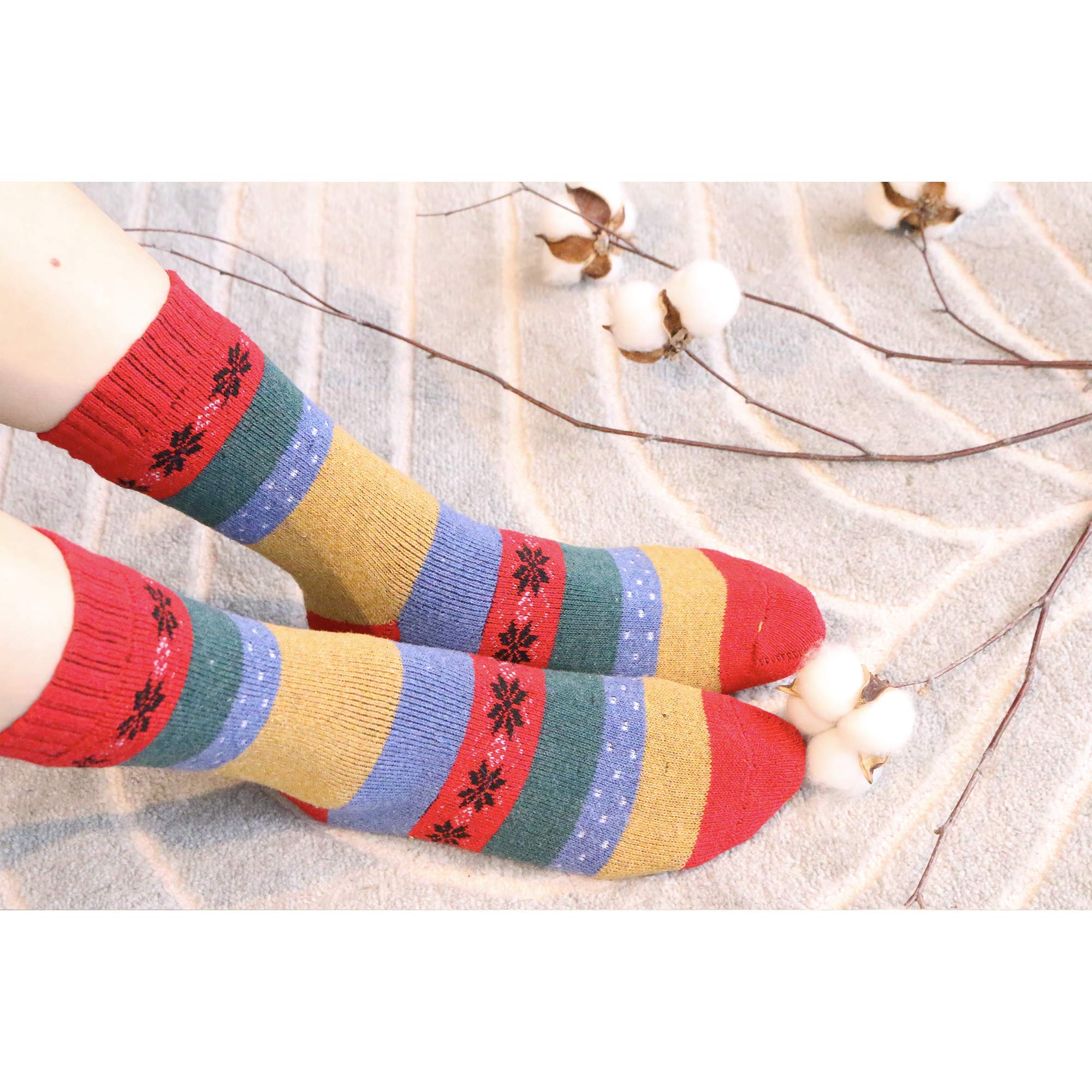 Vintage Knit Winter Socks for Women - 5 Pack Warm Fuzzy Crew Socks - Cozy Cabin & Gift Idea