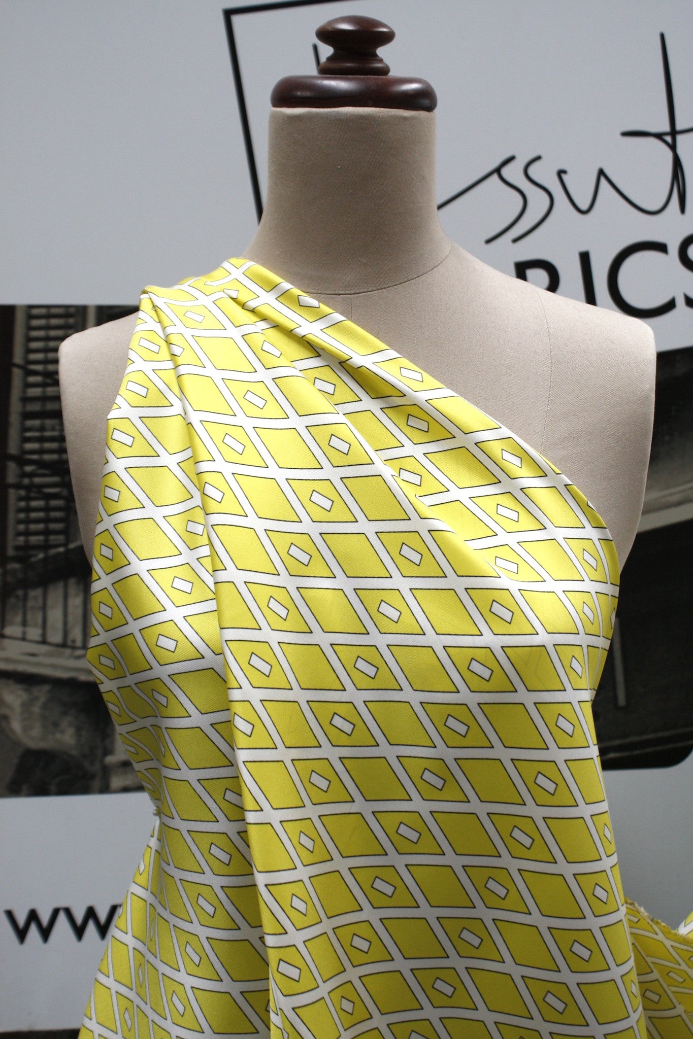 Banana Cross Roads Twill - Stylish and Durable Twill Fabric for Fashion & Home Decor | Perfect for DIY Sewing, Upholstery, and Craft Projects