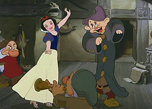 Snow White and the Seven Dwarfs Blu-ray 2-Disc Special Edition with Exclusive Gift Set - Classic Disney Animated Movie for Family Movie Night & Collector's Display