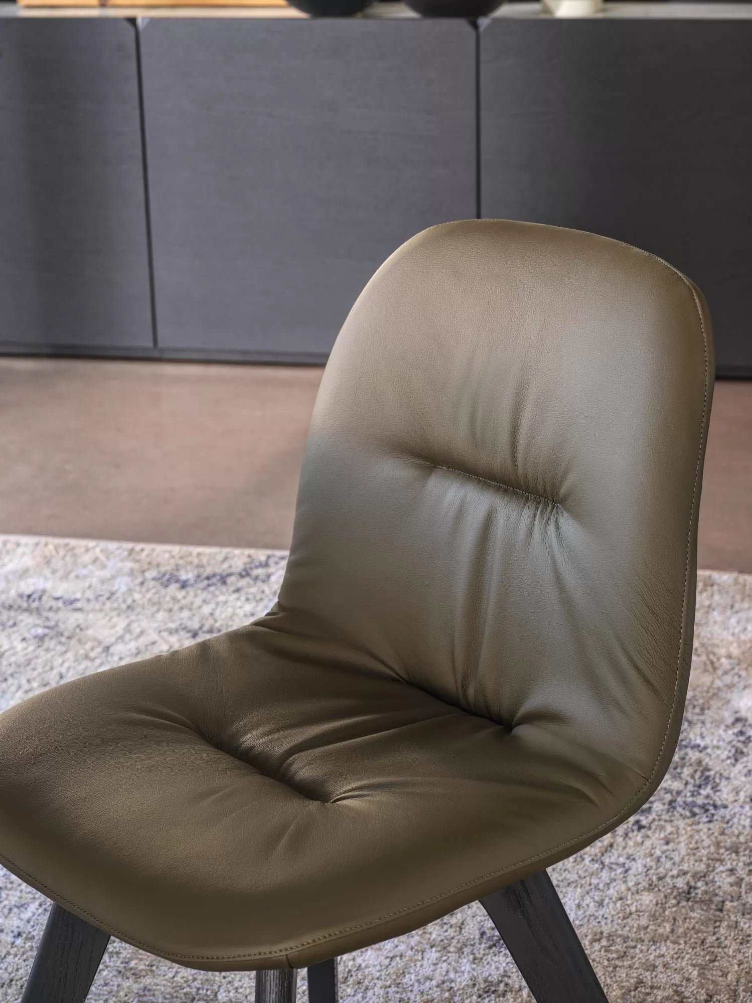 Bontempi Chantal Chair - Modern Accent Chair for Living Room, Bedroom, or Office - Stylish and Comfortable Seating Furniture for Home Decor