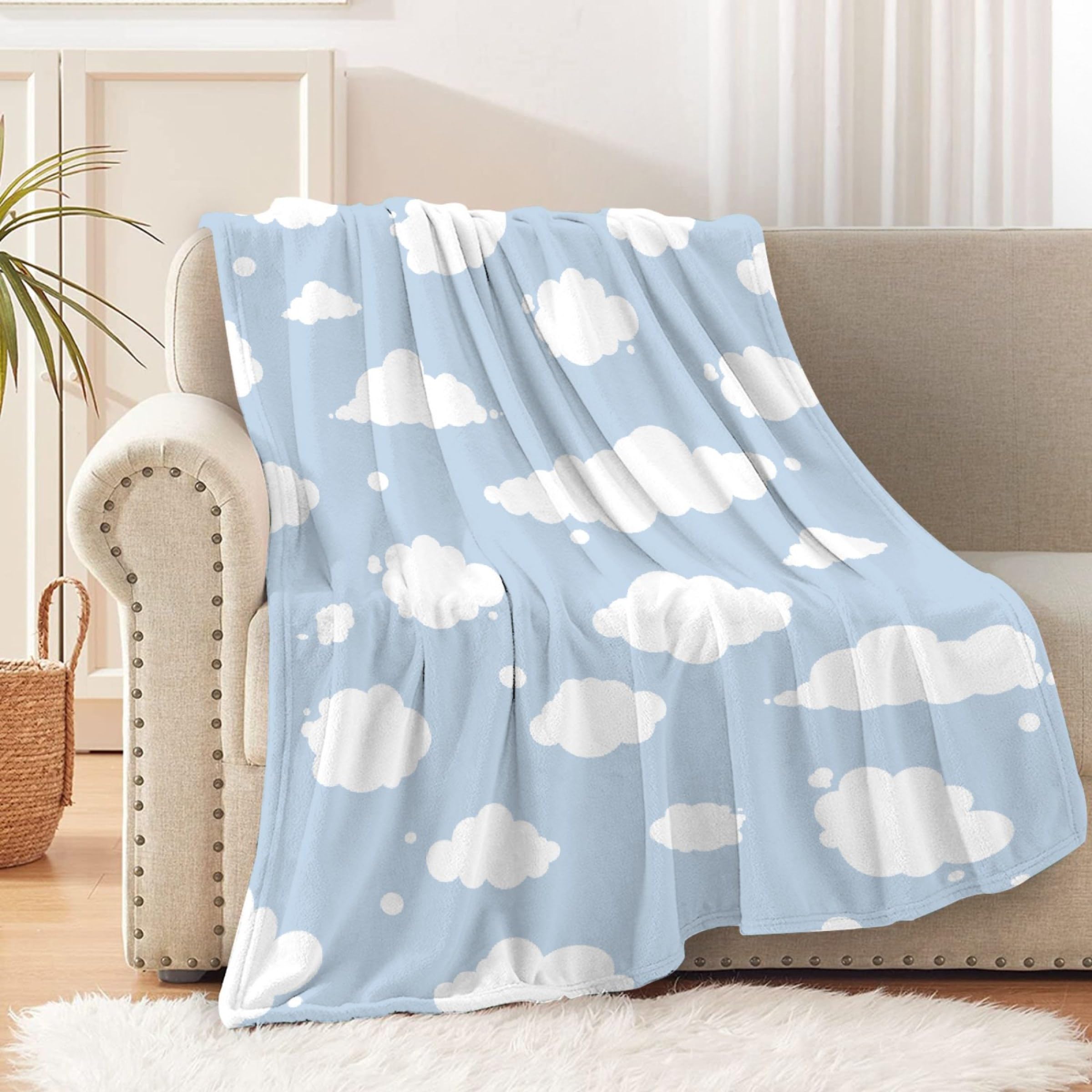 Soft Cloud Print Fleece Blanket - Blue & White Cozy Throw for Kids & Adults - Lightweight & Cute Blanket for Sofa, Chair, Bed - 120