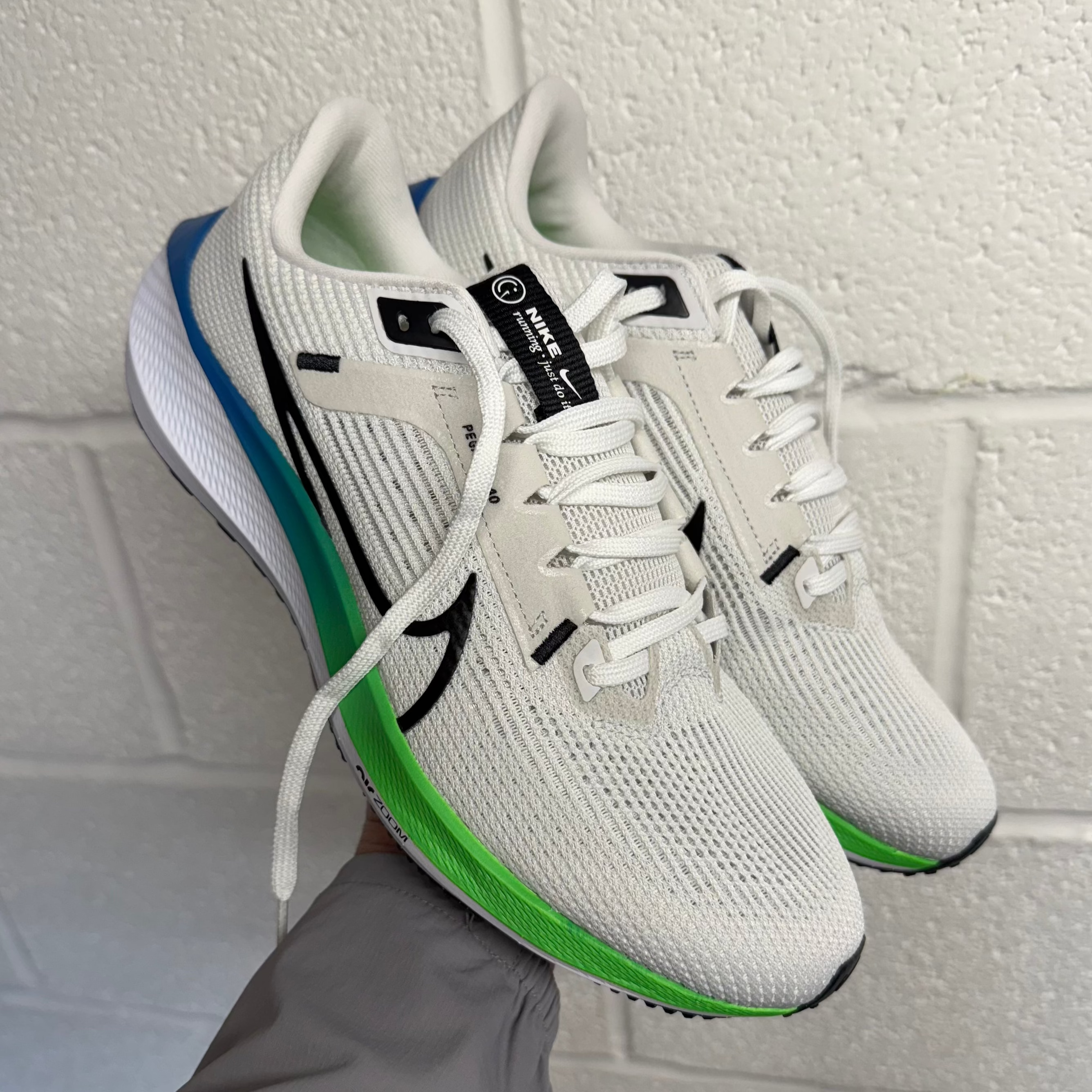 Nike Air Zoom Pegasus 40 Running Shoes for Men & Women - Lightweight Cushioned Training Sneakers for Road Running, Jogging, Gym Workouts & Daily Wear