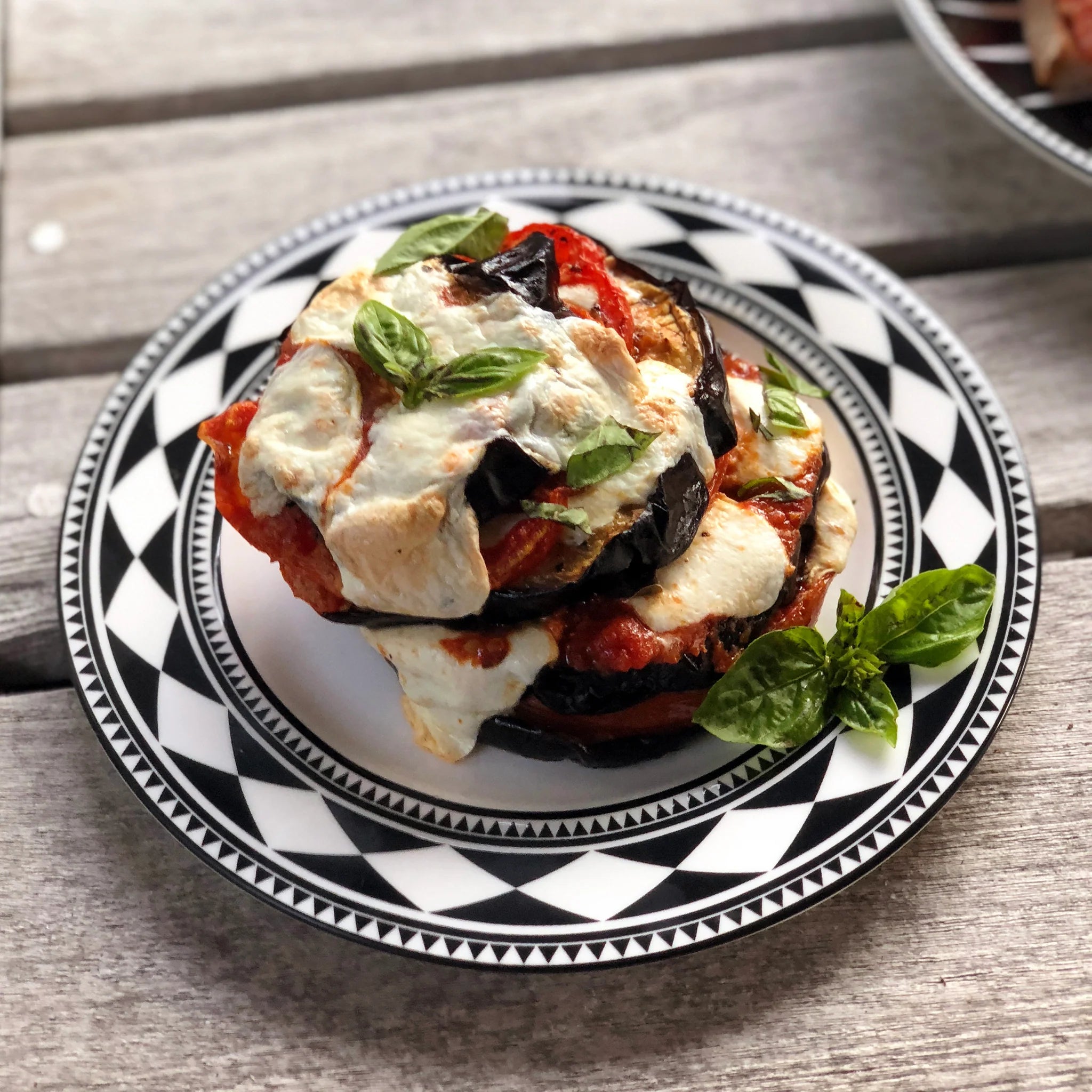 Elegant White Diamond Porcelain Salad Plate - Premium Dinnerware for Fine Dining, Parties & Home Decor