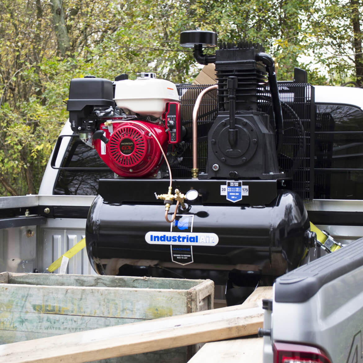 Industrial Air IH1393075 30 Gallon 13 HP Truck Mount Air Compressor with Engine - Heavy Duty for Construction Sites, Auto Shops & Mobile Mechanics
