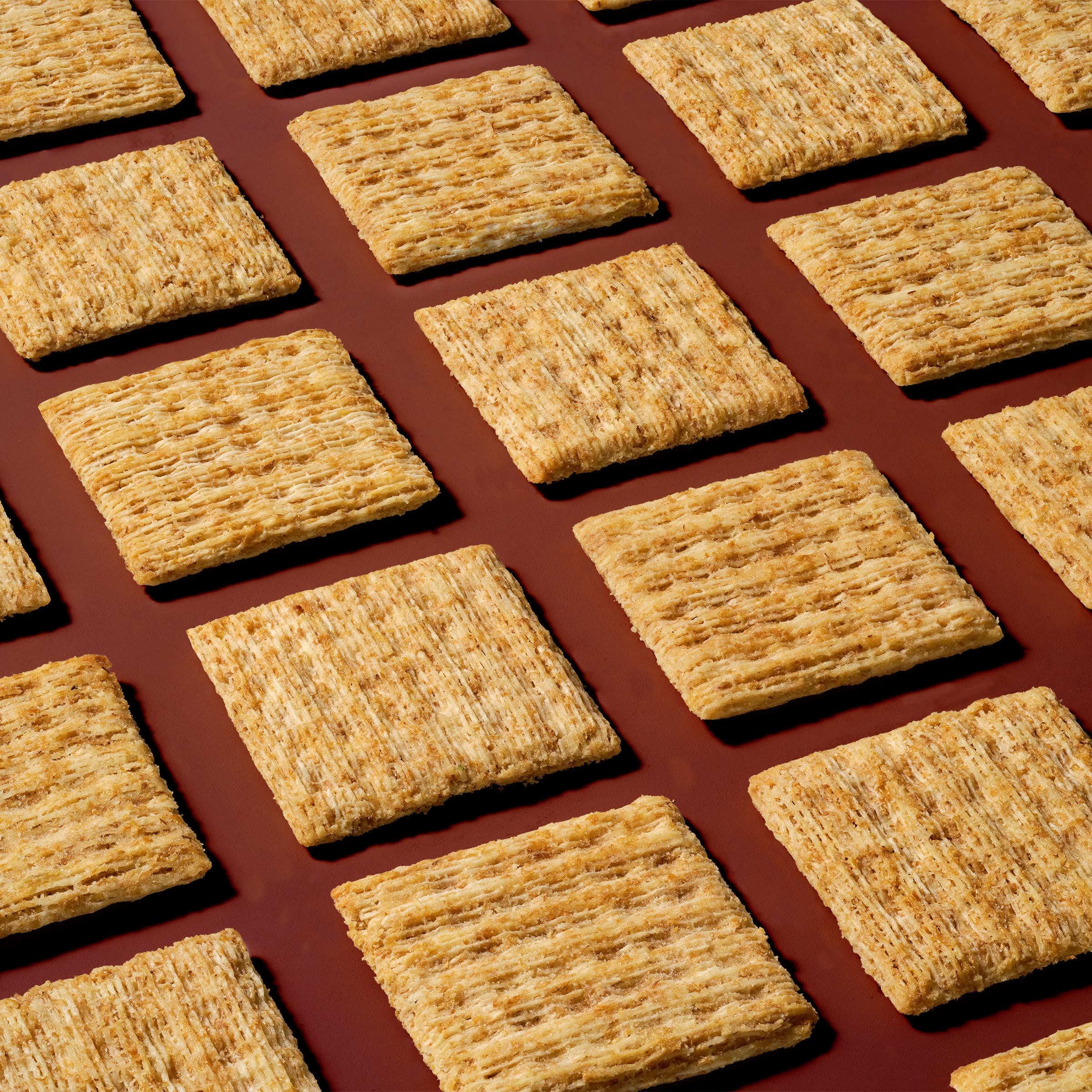 Triscuit Roasted Garlic Whole Grain Wheat Crackers - Healthy Snacks for Lunch, Office & On-the-Go - 8.5 oz Pack - Perfect for Parties, Picnics & Work Breaks