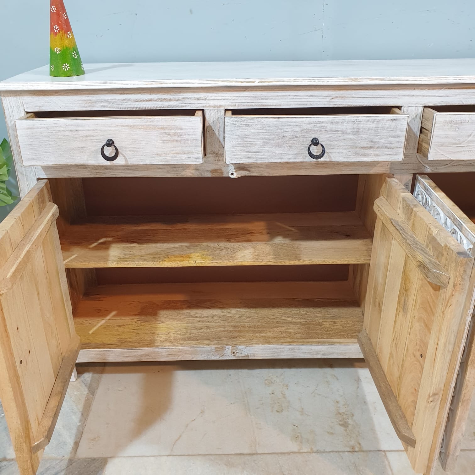Handmade Carved Indian Mango Wood 4-Drawer 4-Door Sideboard Buffet Cabinet - Whitewashed Rustic Farmhouse Style for Dining Room Storage & Entryway Decor