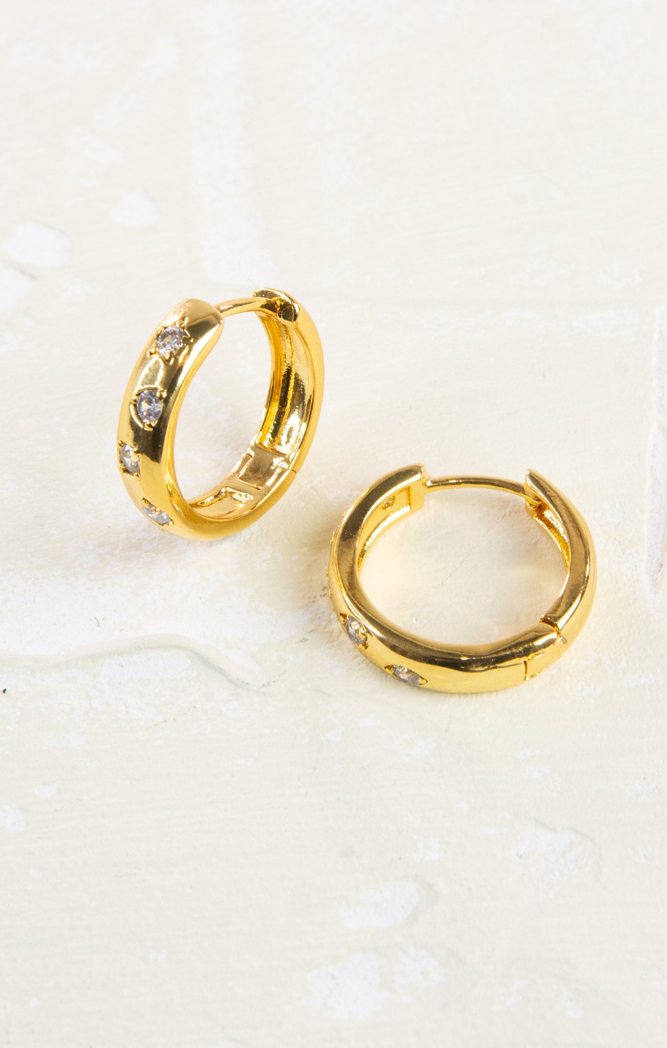 Sparkling Hollow Hoop Earrings for Women - Trendy Gold/Silver Glamorous Dangle Earrings for Parties, Weddings & Everyday Wear