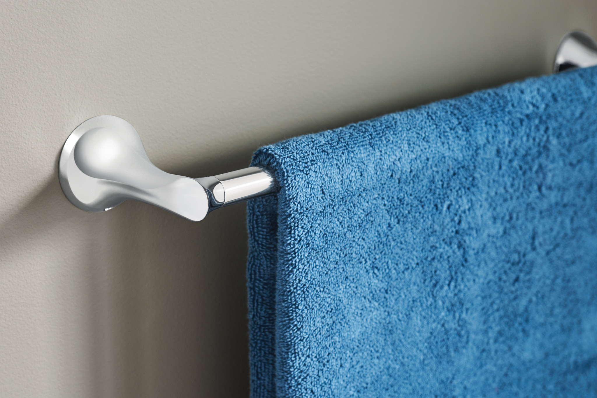 Darcy Chrome 24-Inch Bathroom Towel Bar - Modern Stainless Steel Towel Rack for Bathroom, Kitchen, and Laundry Room Organization