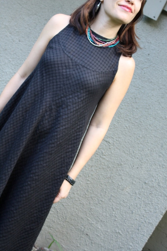 Black Checkered Pattern Scarf - Stylish & Versatile Winter Accessory for Women & Men - Perfect for Casual Outfits, Office Wear & Outdoor Activities