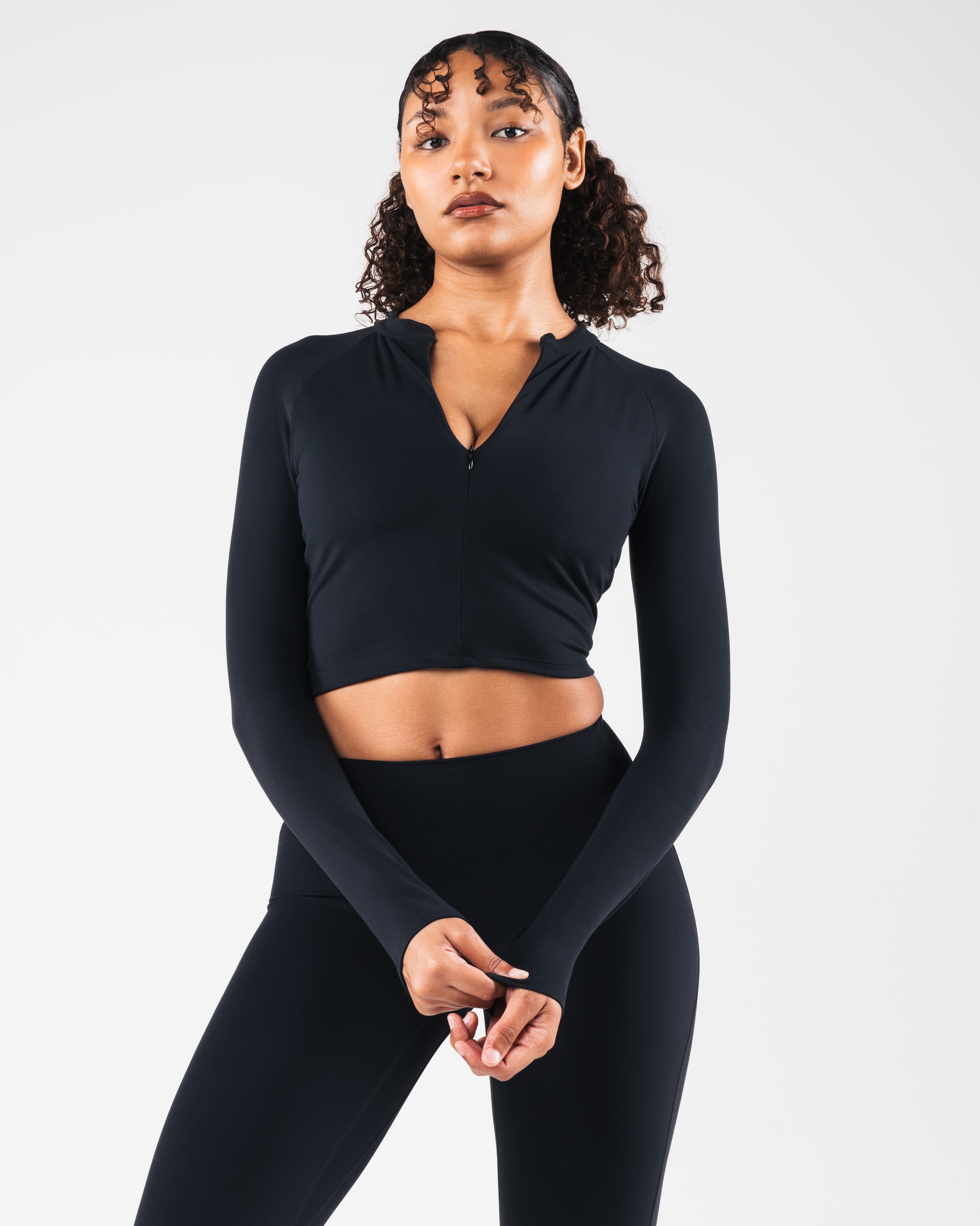 KDM LS Zip Bra - Black | Seamless Sports Bra for Women | Perfect for Yoga, Running & Gym Workouts
