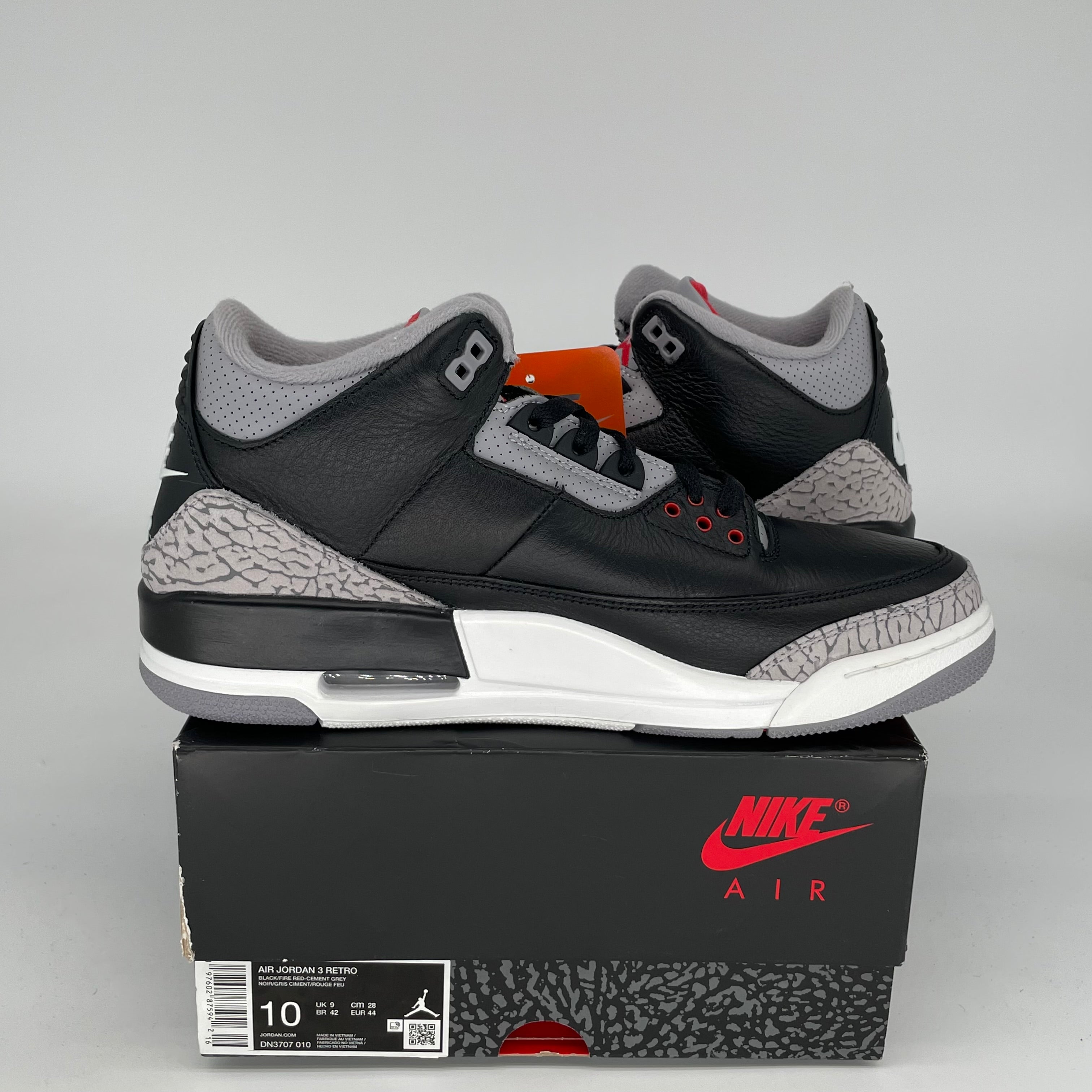 Original Air Jordan 3 Retro 'Black Cement' Men's Basketball Shoes Size 10 - DN3707-010 for Sneaker Collectors & Streetwear Fashion