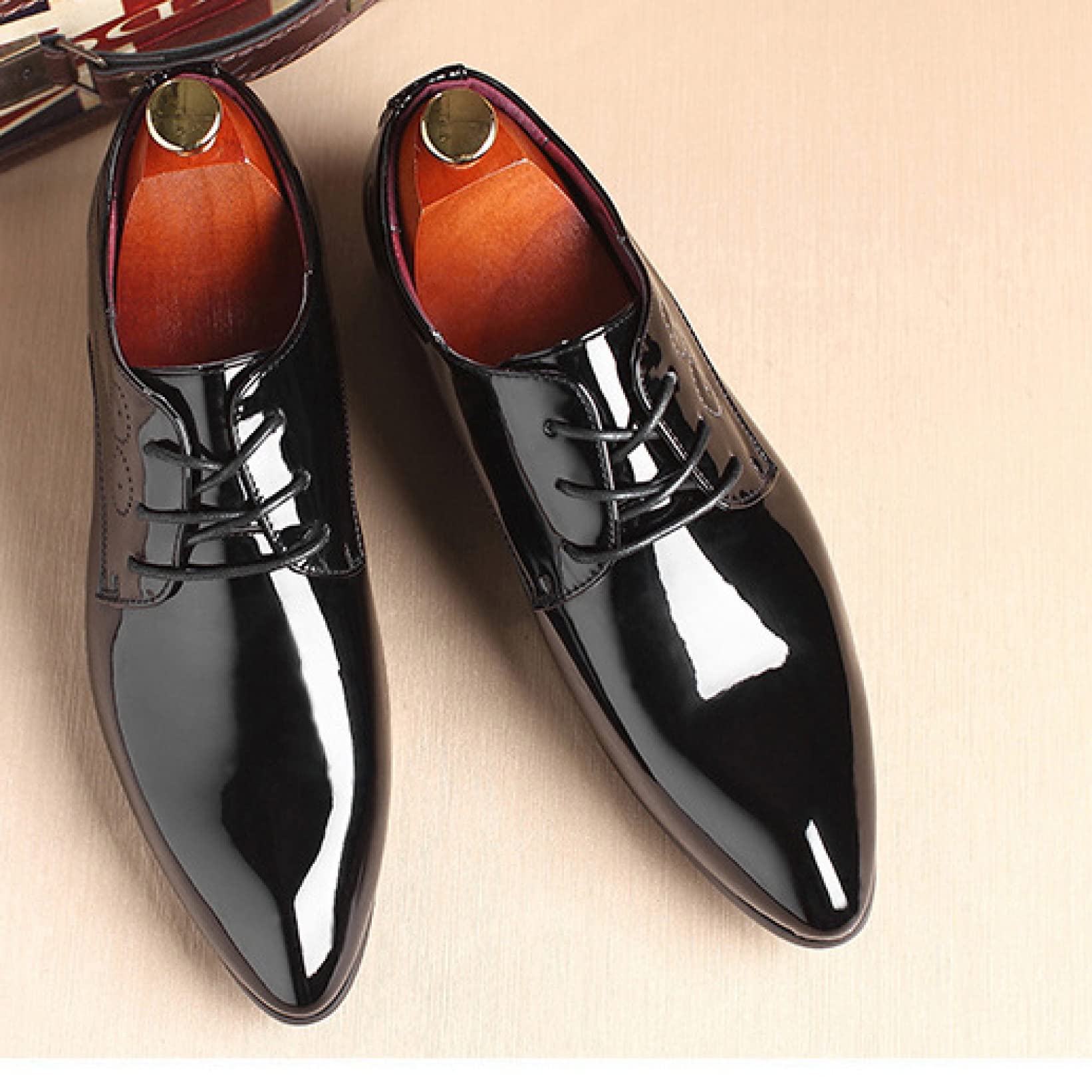 Men's Fashion Patent Leather Wedding Shoes - Pointed Toe Dress Oxfords for Formal Events, Parties & Prom - Comfortable Elegant Wedding Attire Shoes for Groom, Bridegroom & Special Occasions