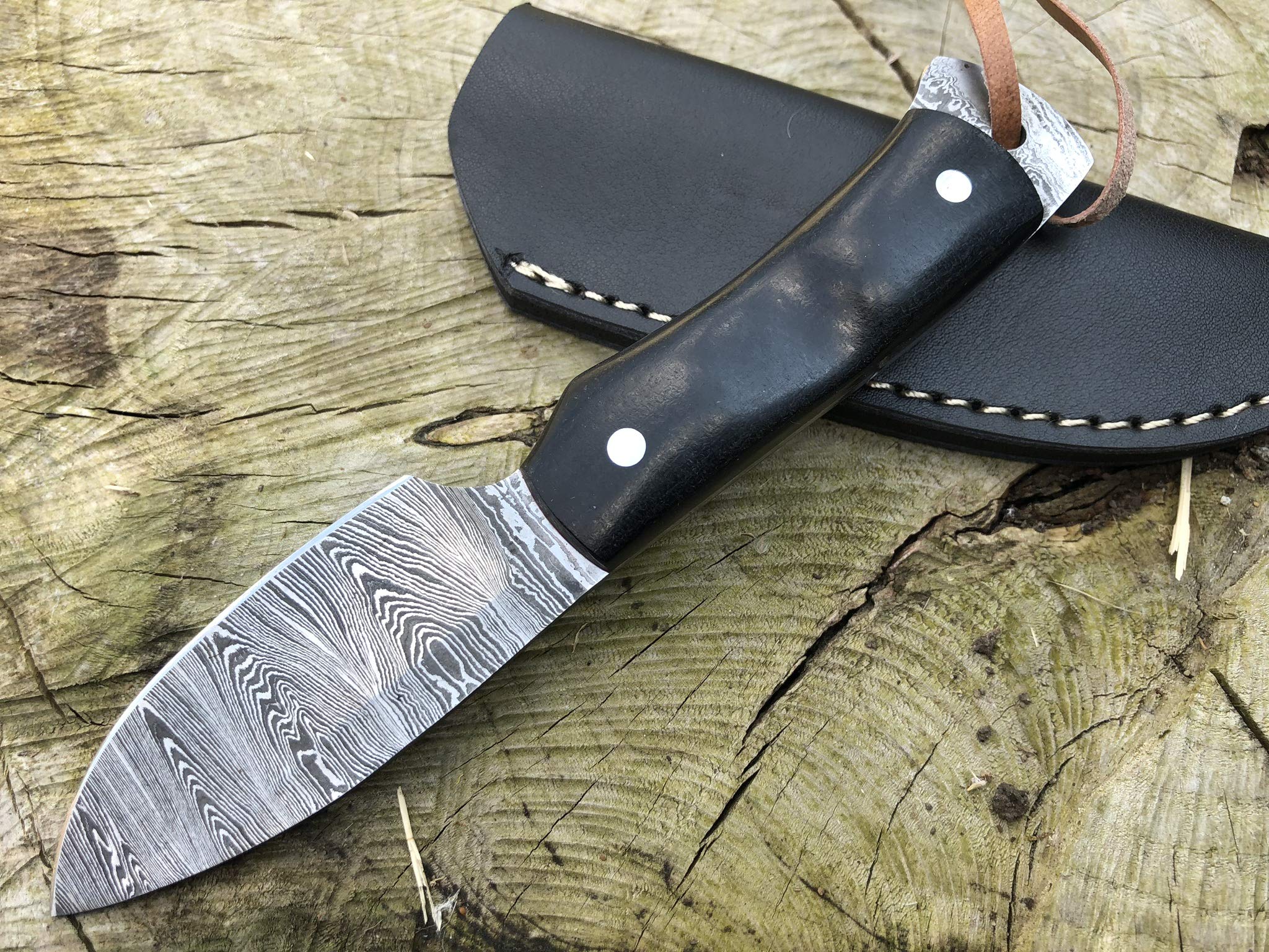 Premium Damascus Steel Hunting Knife with Leather Sheath - SK800 Bushcraft Survival Knife for Outdoor Camping, Hunting & Wilderness Adventures