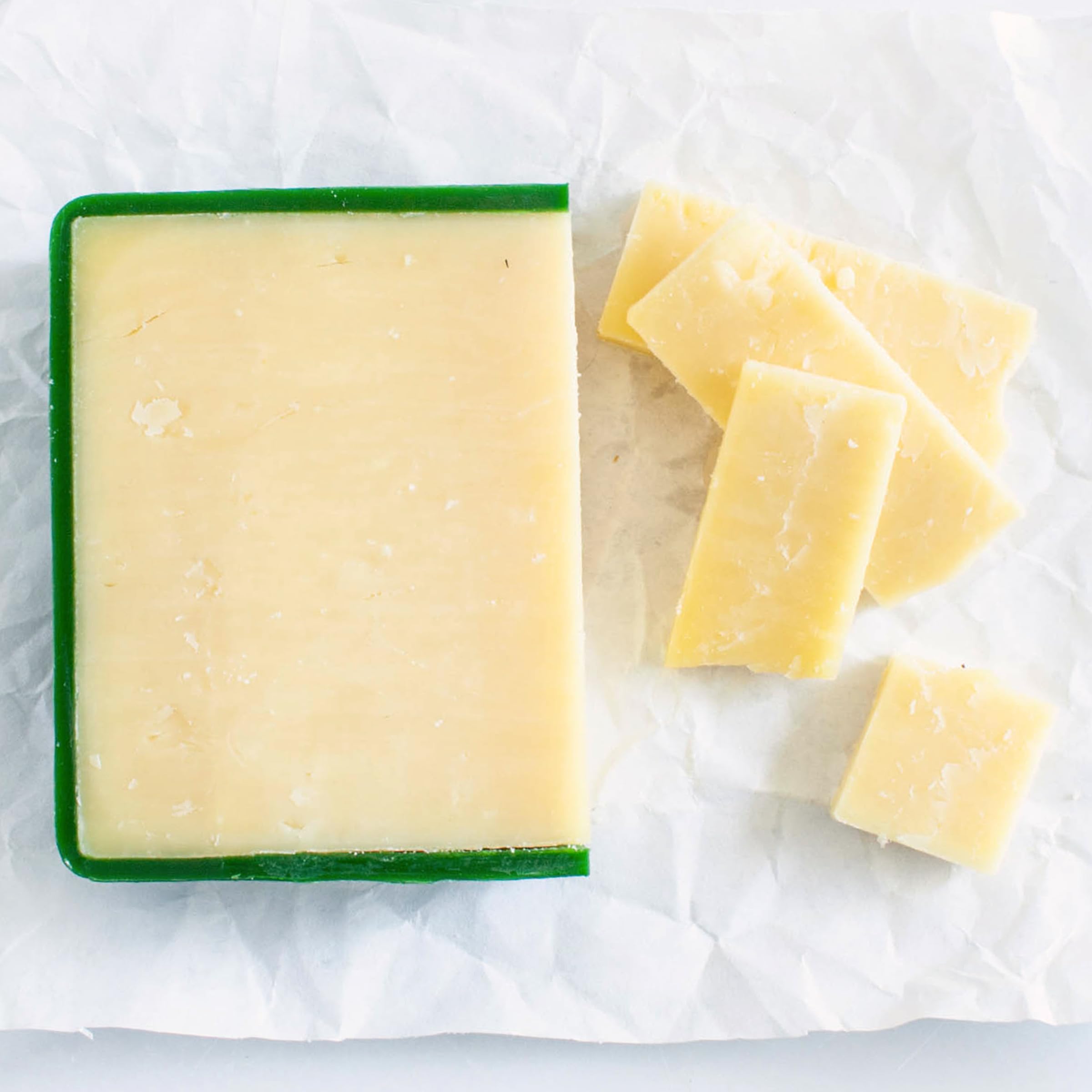 igourmet Premium Pub Cheese Assortment - 4 Unique Gourmet Cheeses (Cheddar with Caramelized Onion, Shropshire Blue, Irish Green Wax Cheddar, Red Dragon) | Perfect for Beer Pairing, Charcuterie Boards & Holiday Gifts | Artisan Cheese Selection for Parties & Entertaining