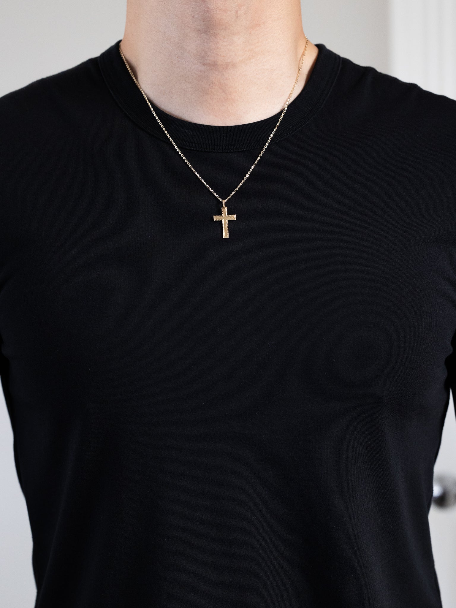 Elegant Gold Diamond-Cut Cross Pendant Necklace - Model 1043 | Perfect for Everyday Wear, Gifts & Religious Occasions