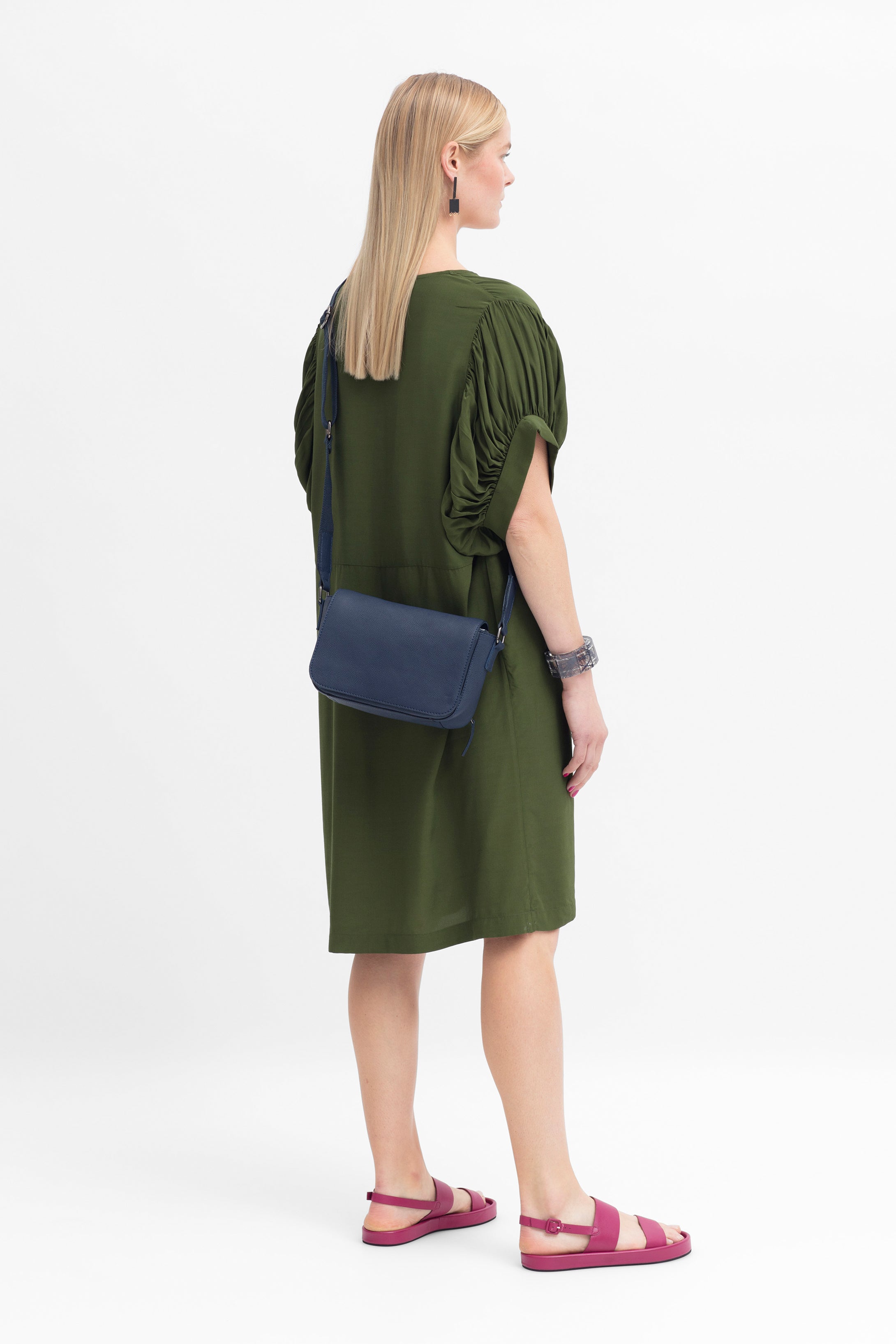 Kurer Bag - Stylish & Durable Crossbody Bag for Women & Men | Perfect for Travel, Work & Everyday Use