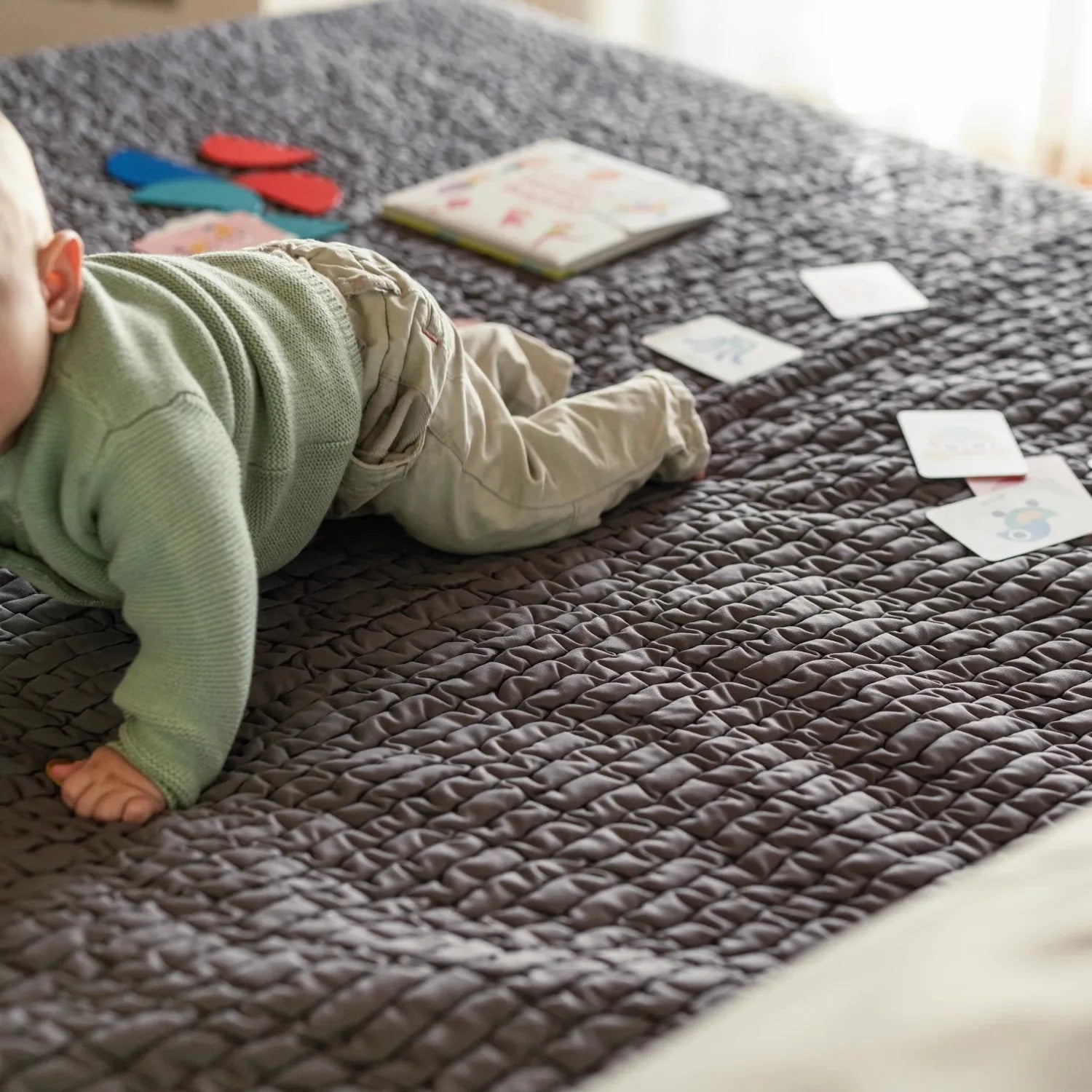 Waterproof Queen Size Blanket - Soft, Durable & Washable for Bed, Sofa & Outdoor Use