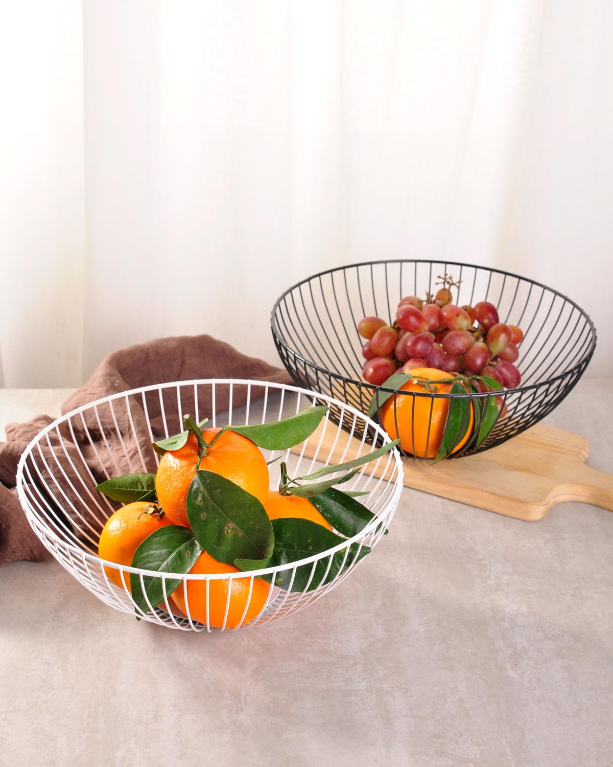 Stainless Steel Wire Fruit Basket - Modern Kitchen Countertop Fruit Bowl with Stand for Apples, Bananas & Produce | Perfect for Dining Table, Pantry & Farmhouse Decor (Low Black)