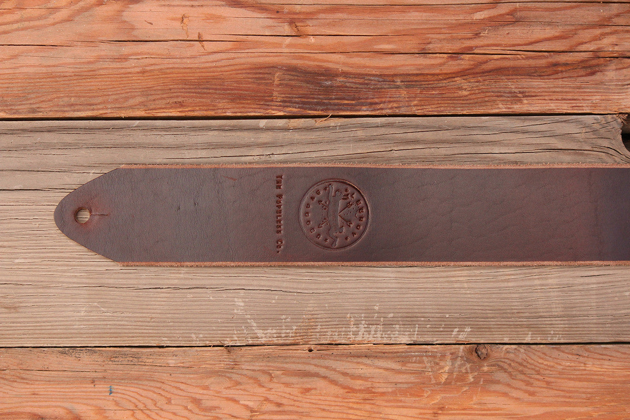 Premium Brown Leather Guitar Strap for Acoustic & Electric Guitars - Comfortable & Adjustable for Musicians, Performers & Beginners - Perfect for Live Shows, Studio Sessions & Practice