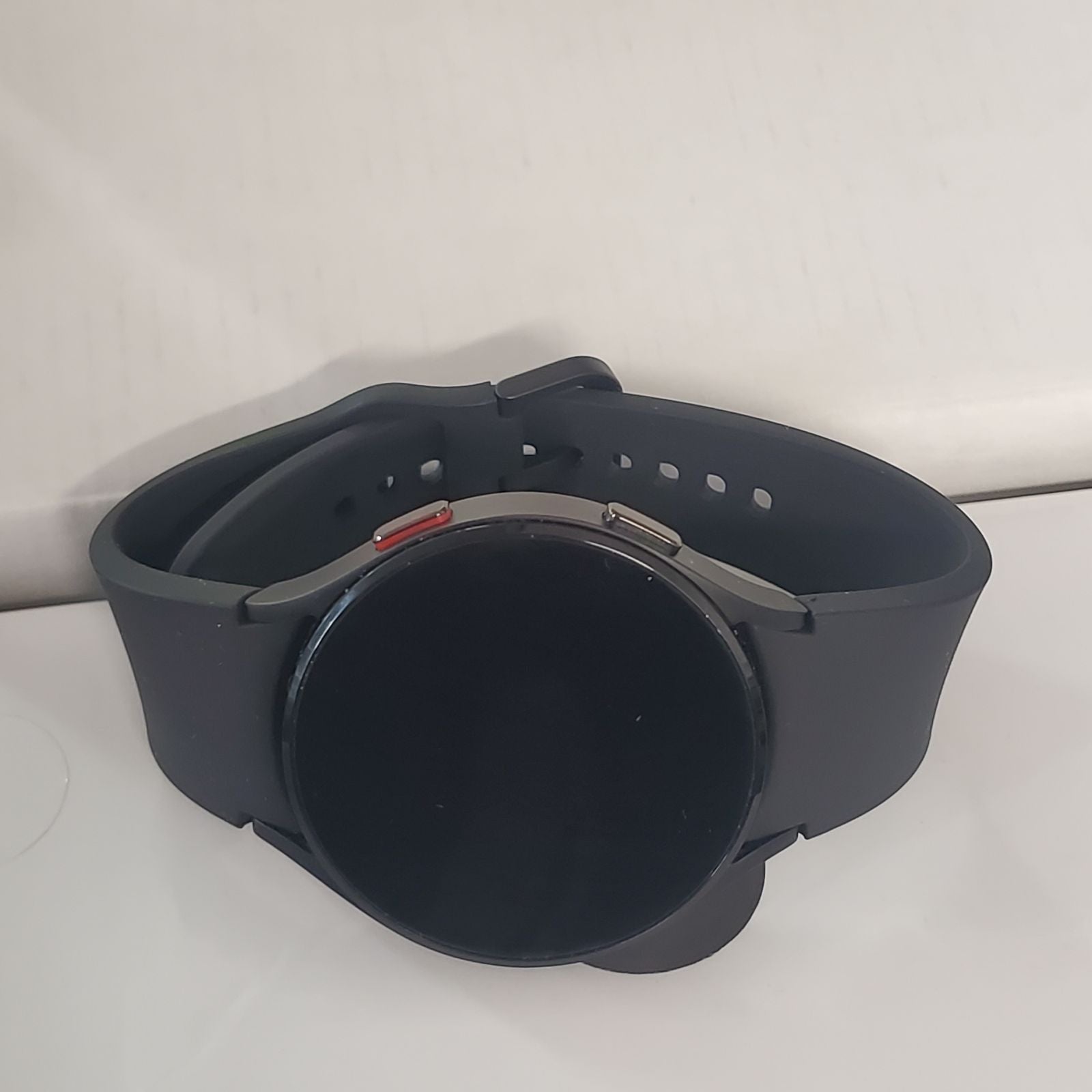 34 Units Mixed Samsung Watches for Parts - Non Functional Black Smartwatch Lot (Diagnosed for Repair) - Perfect for Repair Shops, DIY Projects & Spare Parts