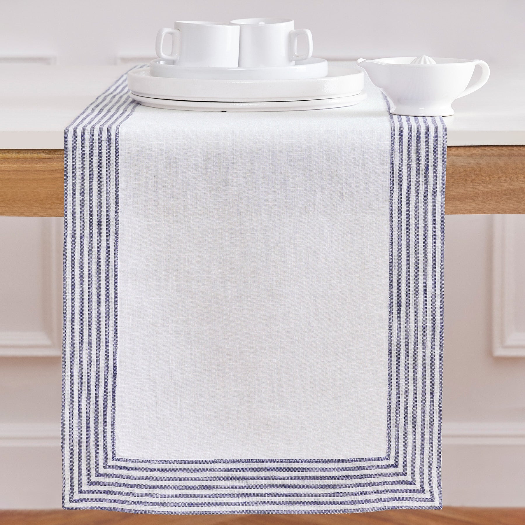 Lucca Table Runner - Elegant Dining Table Decor for Weddings, Holidays & Special Occasions | Perfect for Home & Restaurant Use