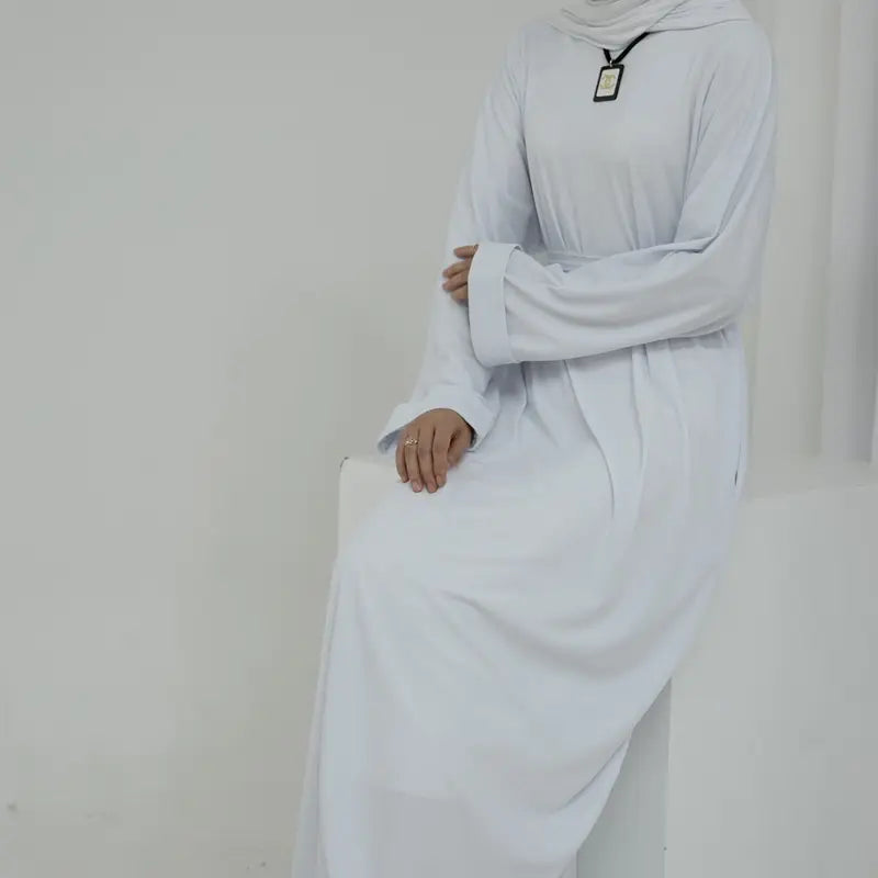 Stylish Winter & Fall Muslim Women Abaya Dress - Soft Thread Knitted Fabric - Perfect for Prayer, Mosque & Special Occasions