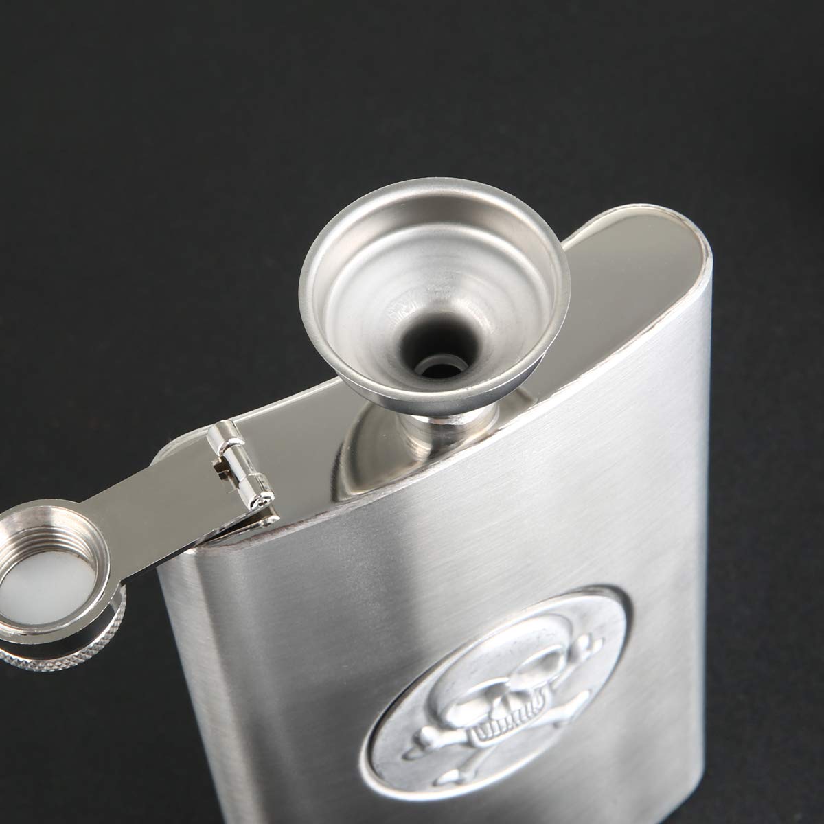 12 oz Stainless Steel Skull Pattern Leak-Proof Pocket Whiskey Flask with Funnel & Gift Box - Perfect for Outdoor Adventures, Parties & Gifts