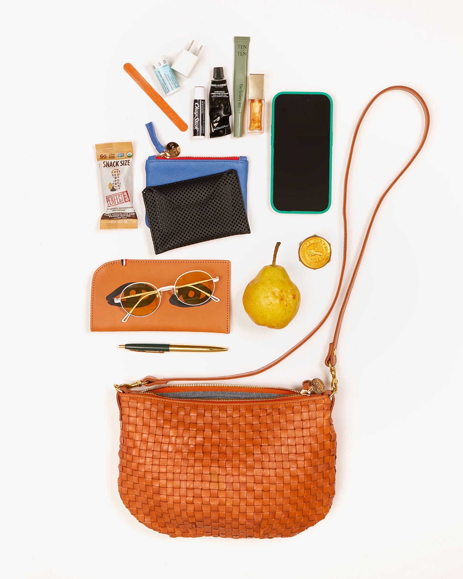 Petit Moyen Natural Woven Checker Pattern Zipper Pouch - Perfect for Travel, Makeup & Daily Essentials Organization